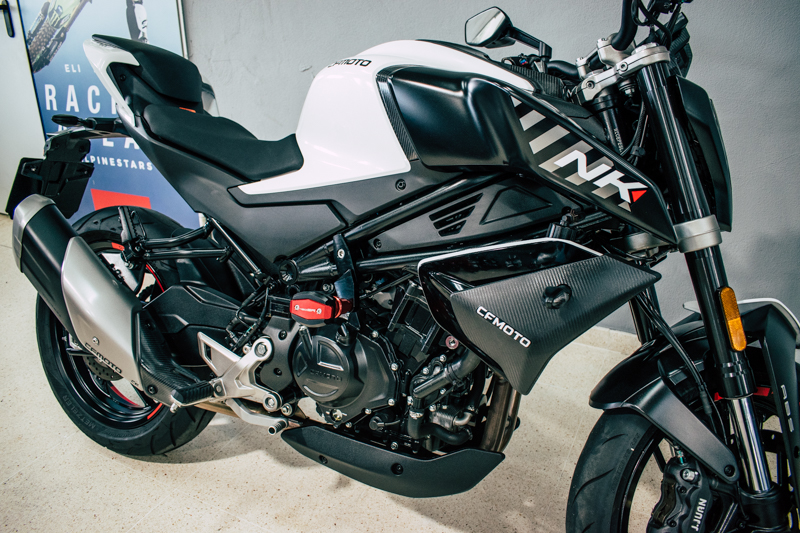 Moto Image