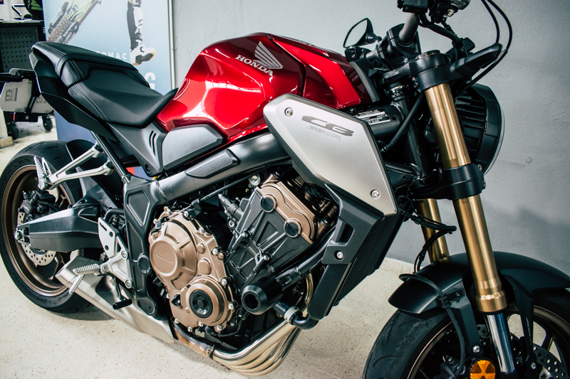 Moto Image