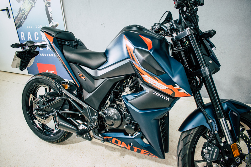 Moto Image