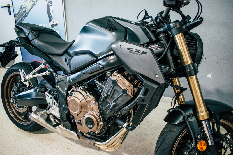 Moto Image