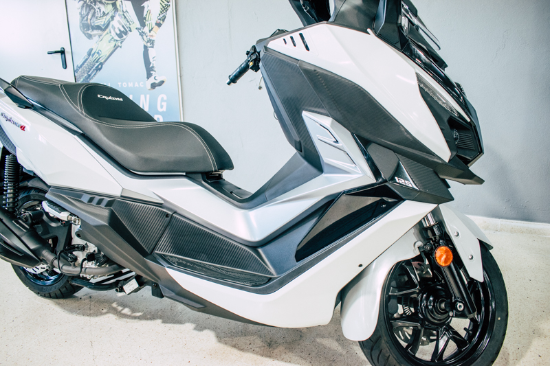 Moto Image