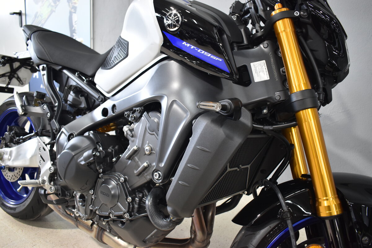 Foto 2 de YAMAHA MT-09 SP Imagen de YAMAHA MT-09 SP