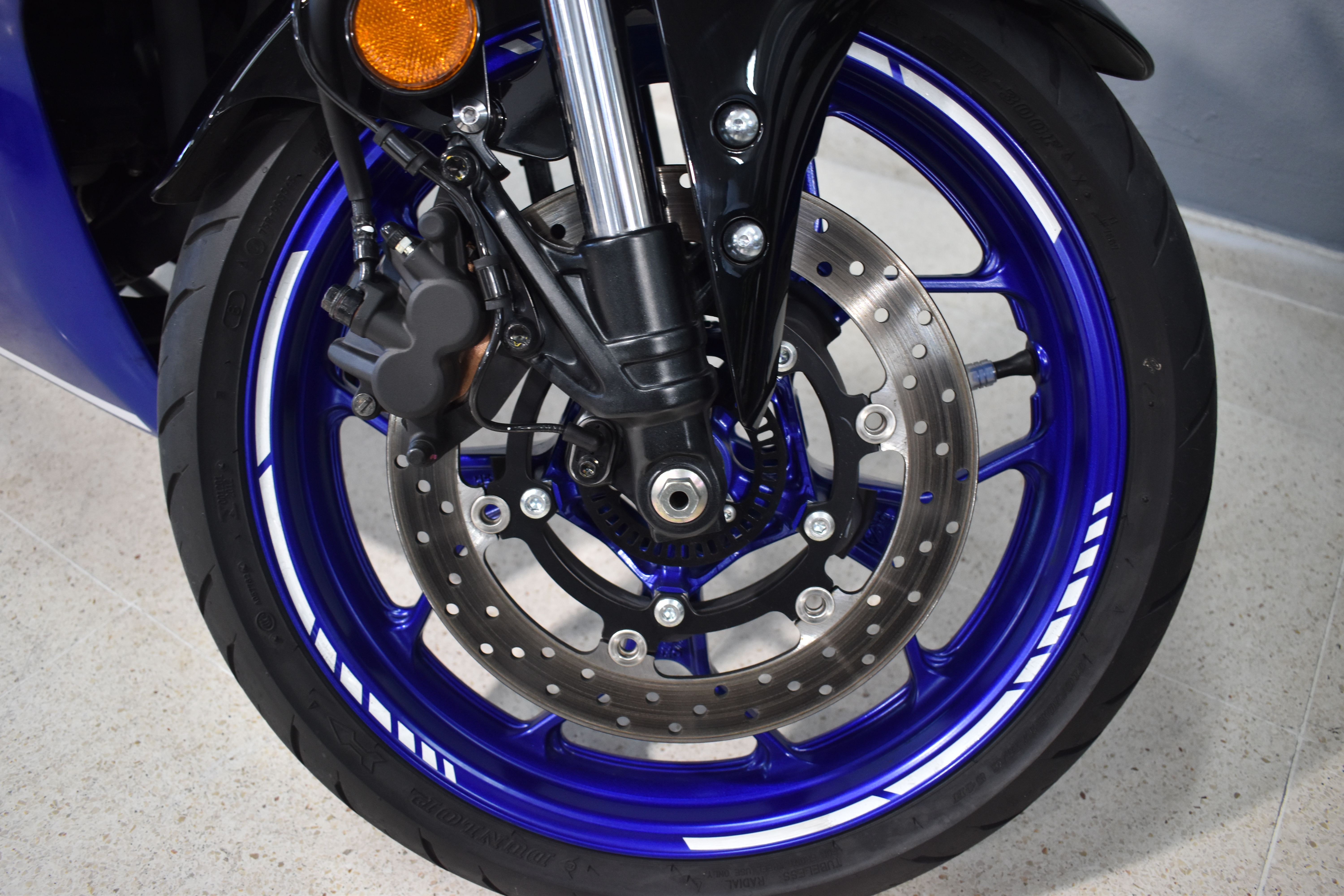 Imagenes de YAMAHA R3 (YZF 320) 25 - AZUL
