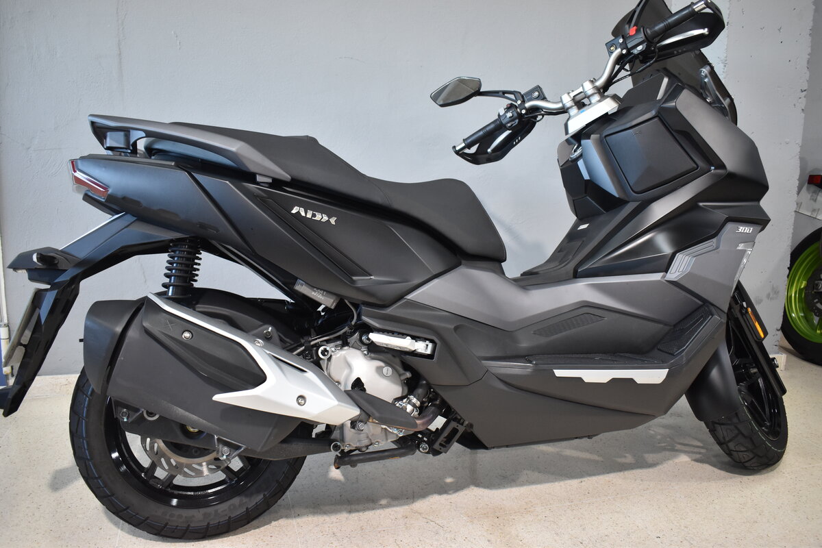 Imagenes de SYM ADX 300 TCS