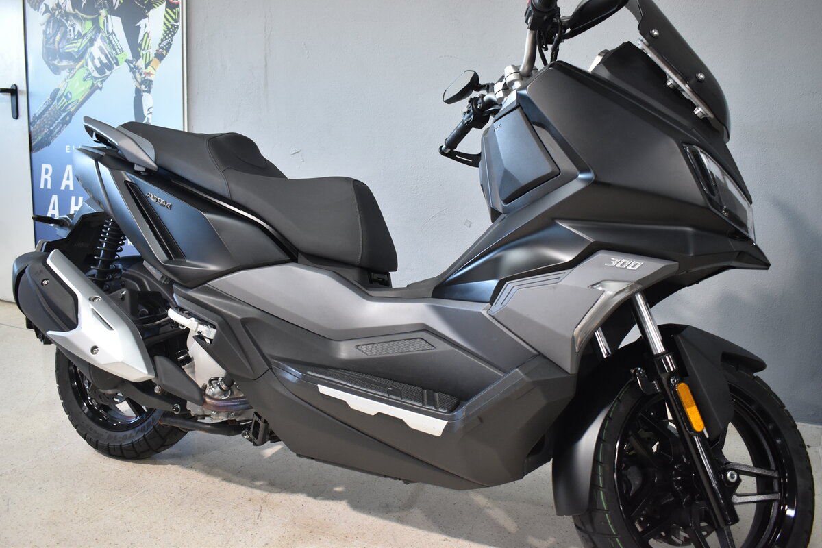 Imagenes de SYM ADX 300 TCS