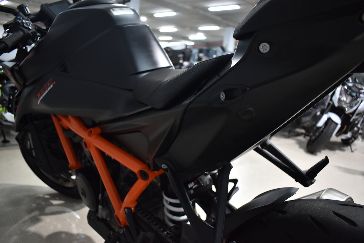 Imagenes de KTM 1390 SUPER DUKE R