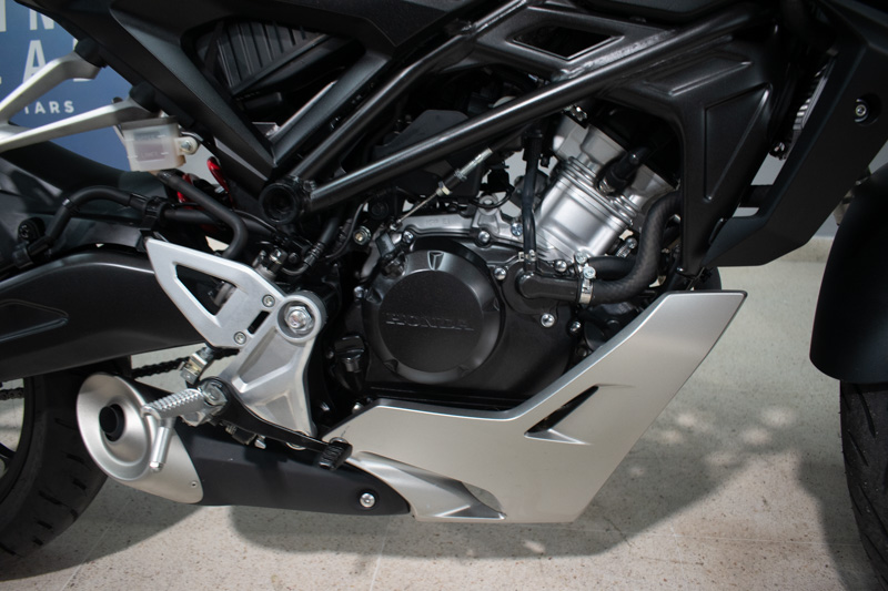 Imagen de HONDA CB 125R