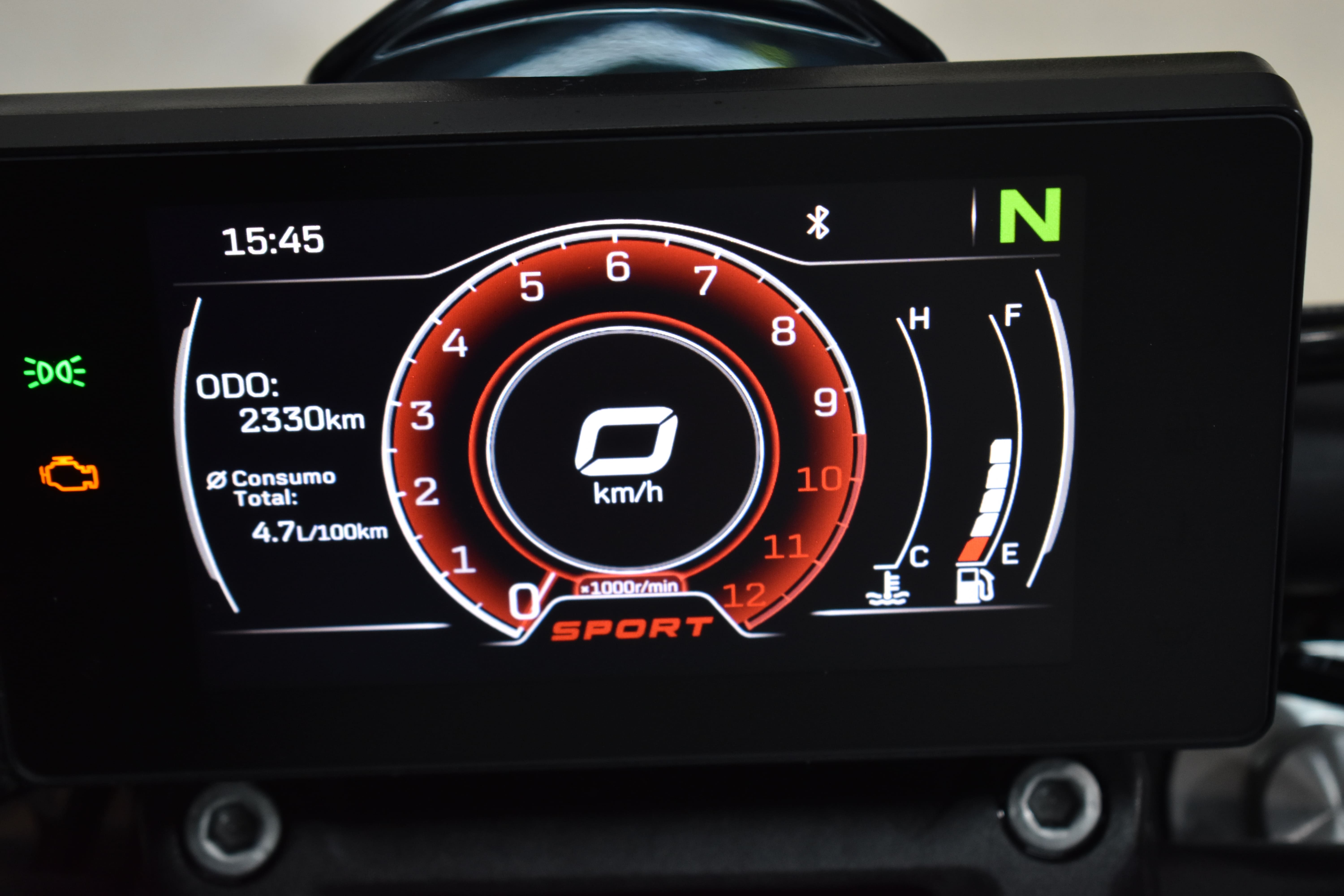 Imagen de CFMOTO 300 NK E5