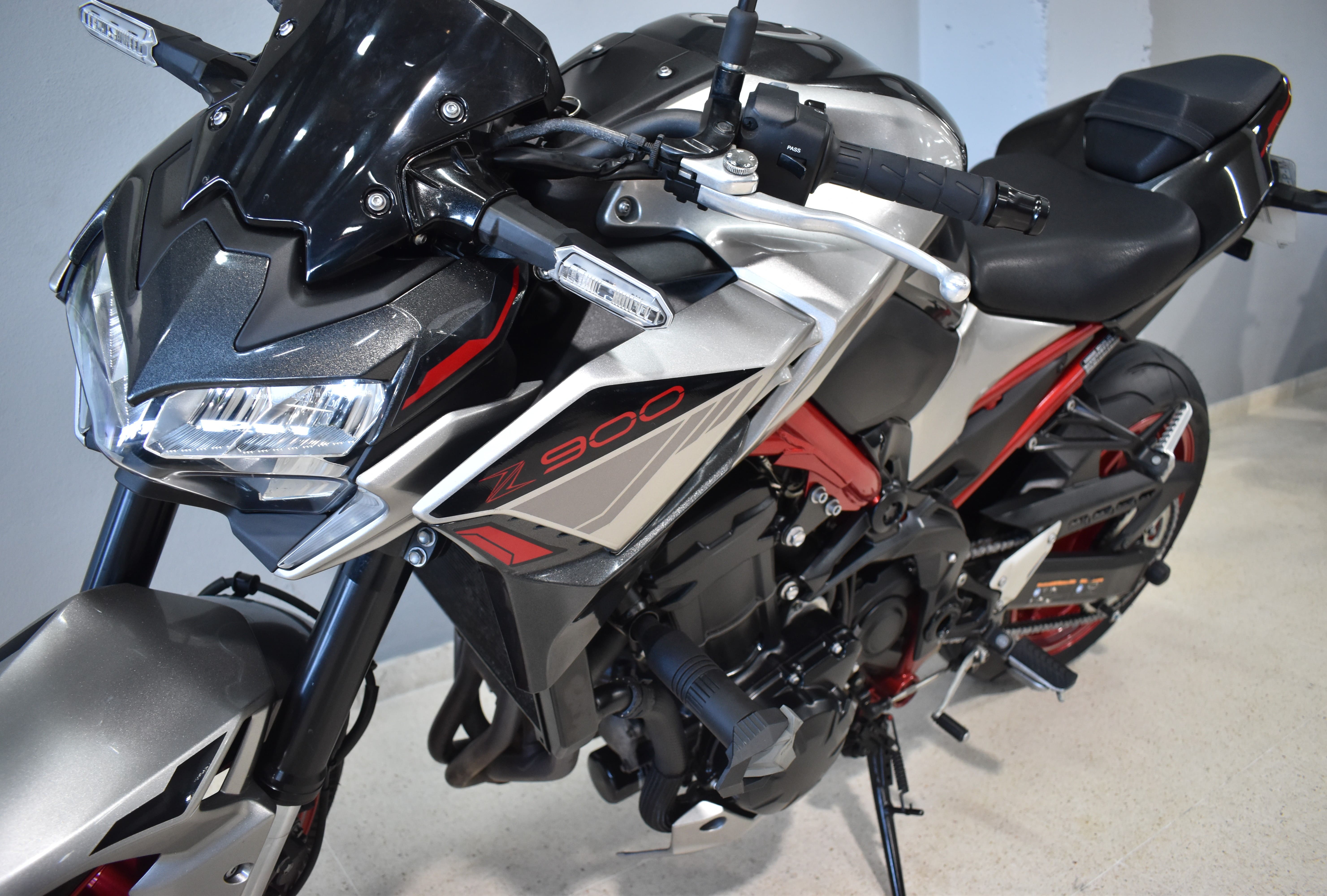 Imagen de KAWASAKI Z 900 A2