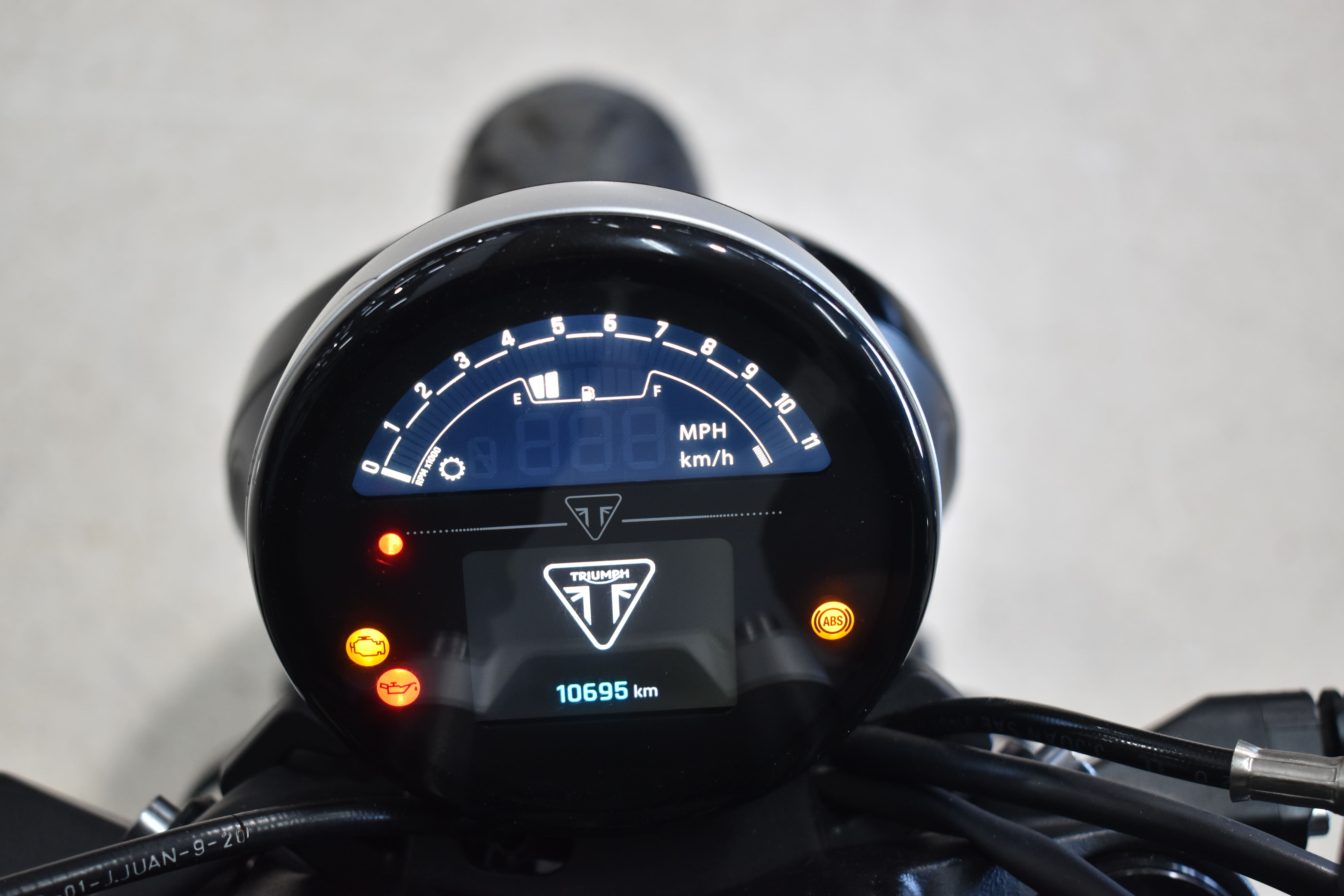 Imagen de TRIUMPH TRIDENT 660