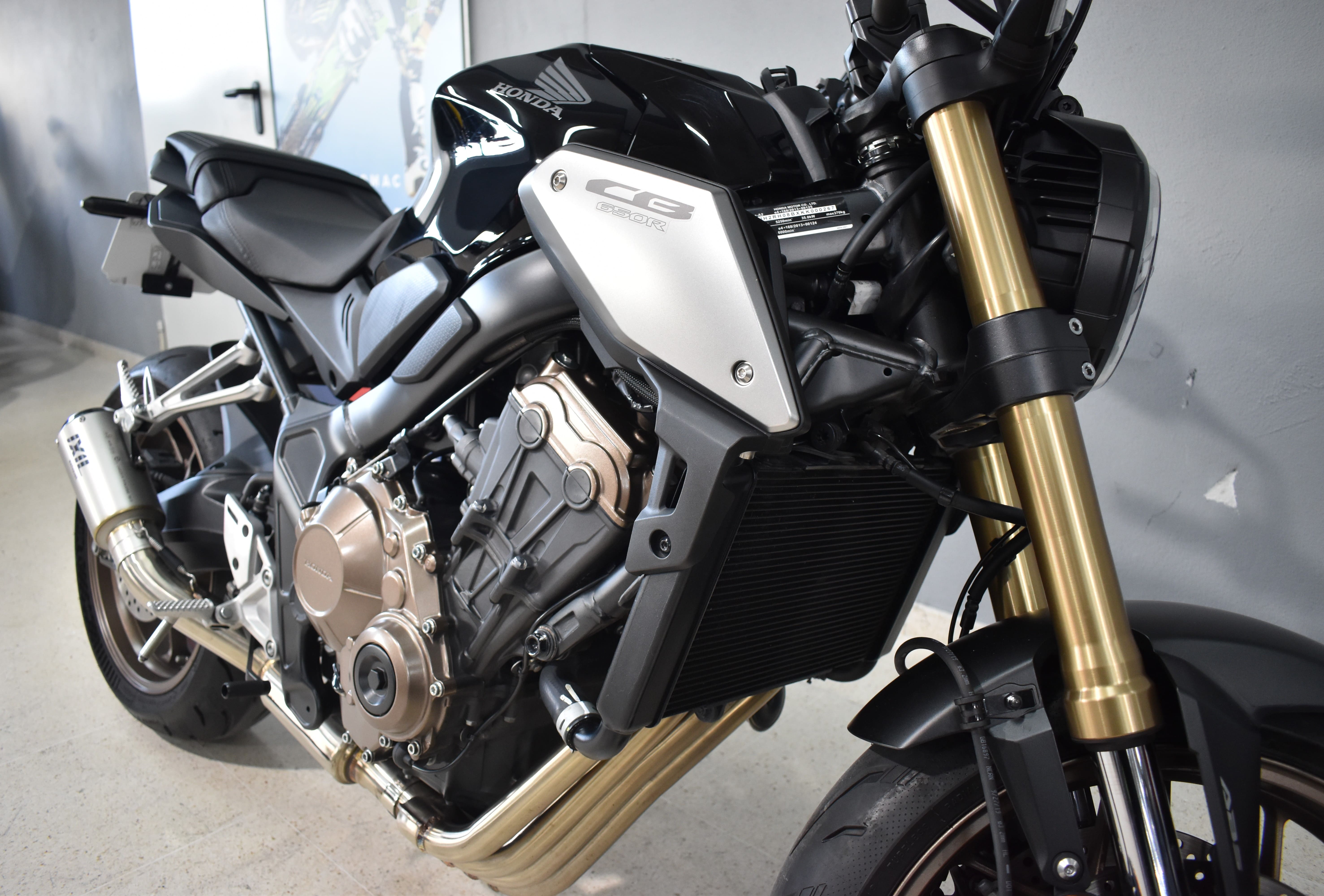 Foto 2 de HONDA CB 650 R Imagen de HONDA CB 650 R