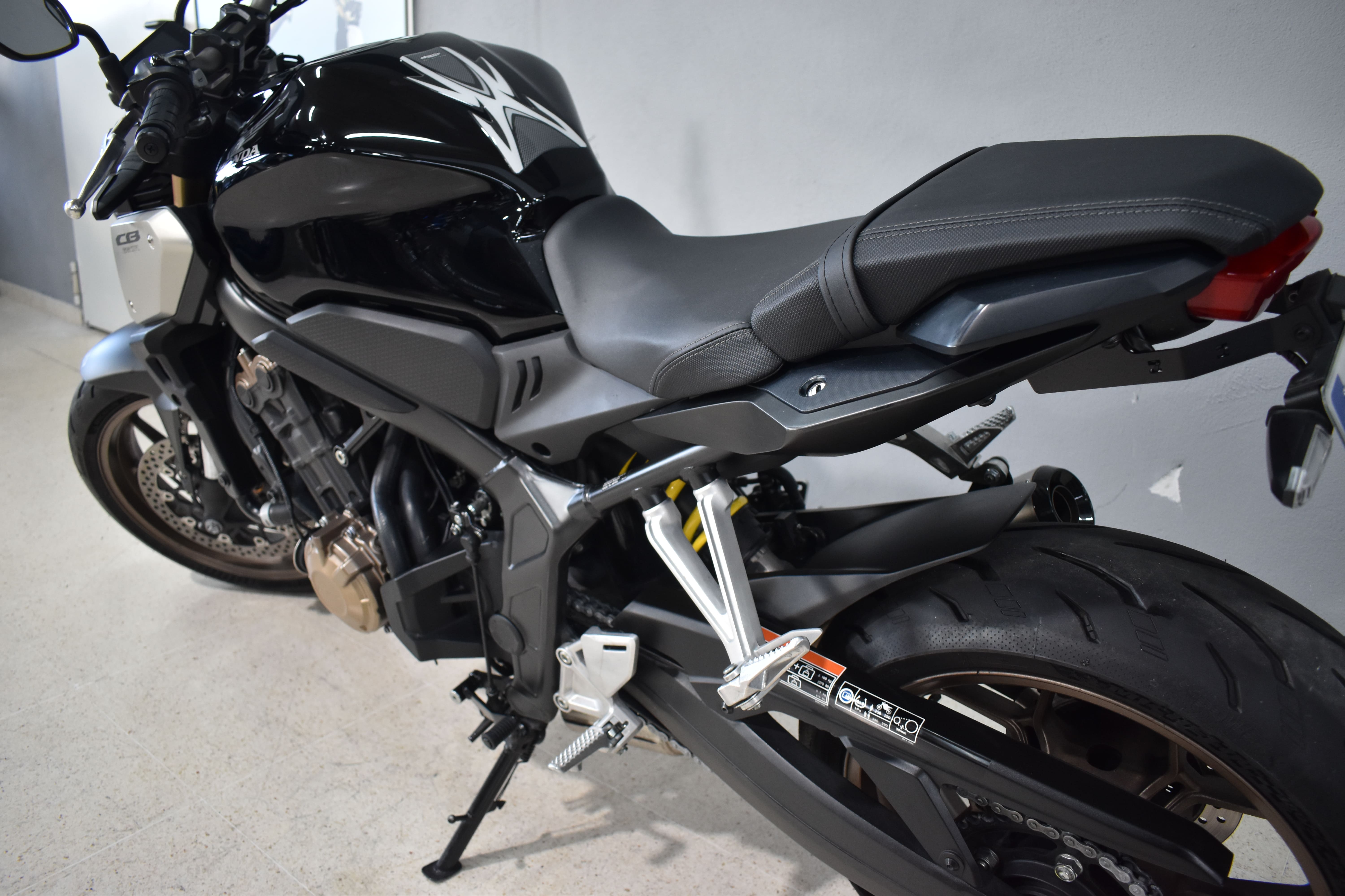 Foto 4 de HONDA CB 650 R Imagen de HONDA CB 650 R