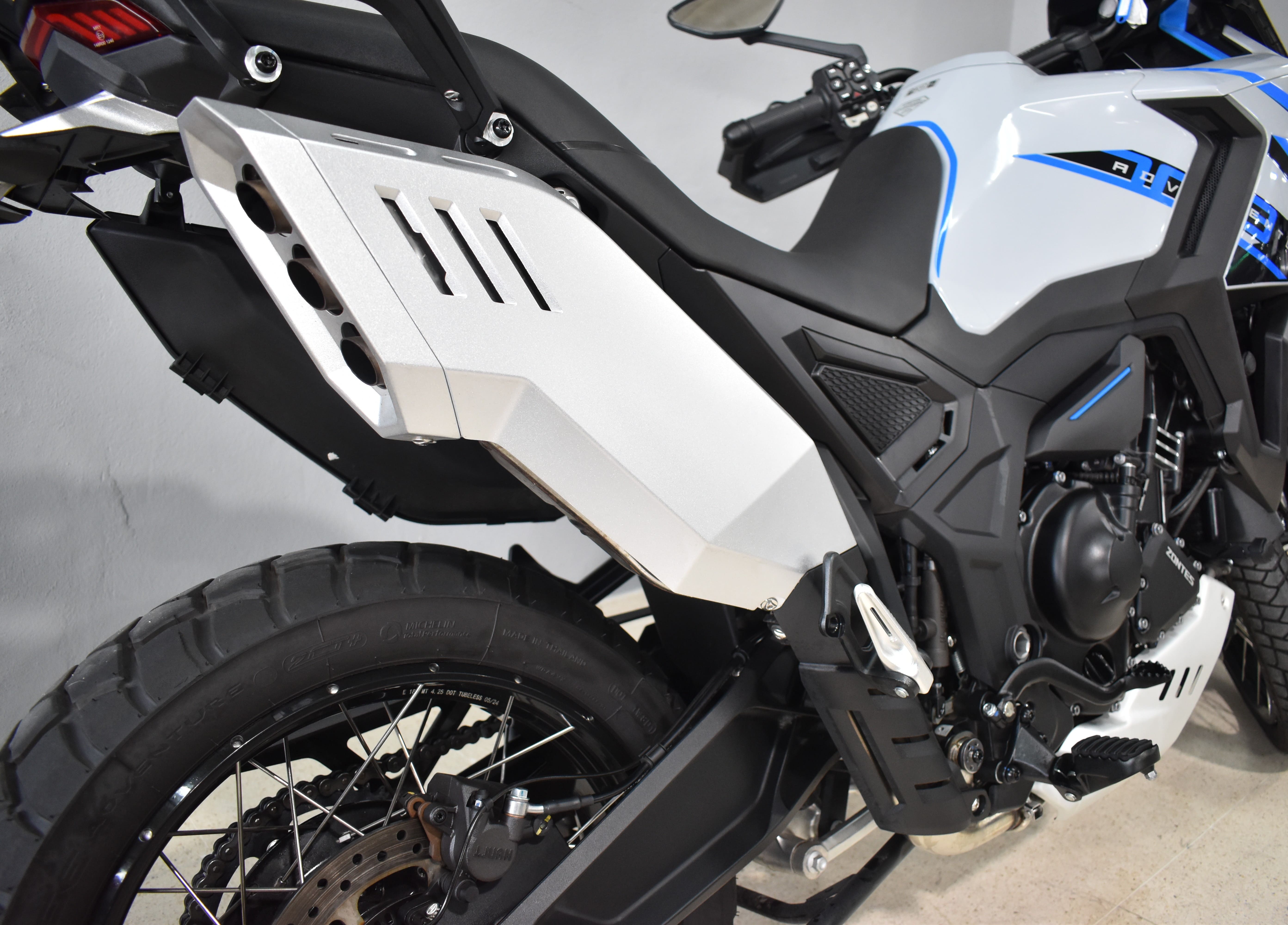 Imagen de ZONTES 703F 21"