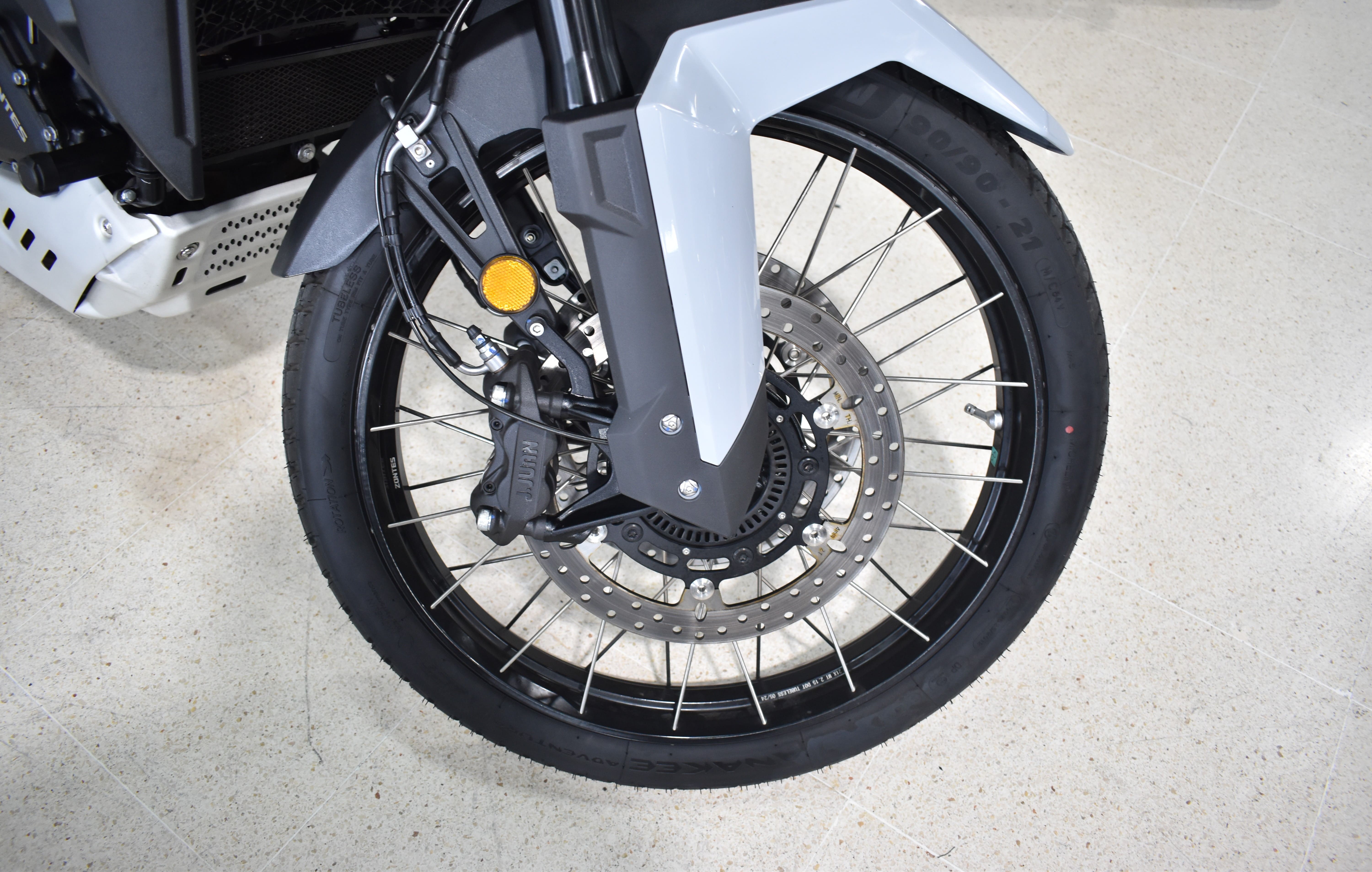 Imagen de ZONTES 703F 21"