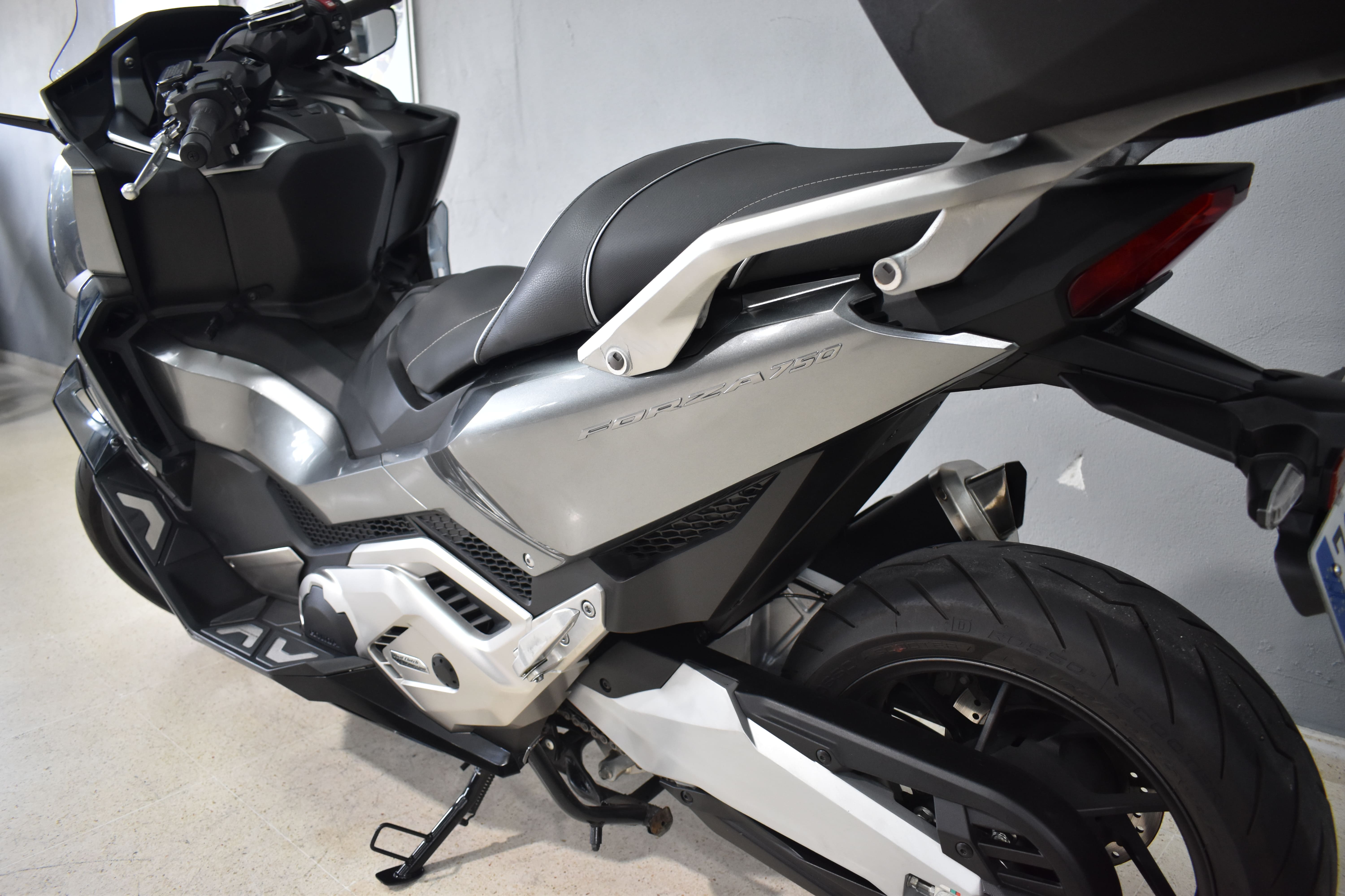 Imagen de HONDA FORZA 750