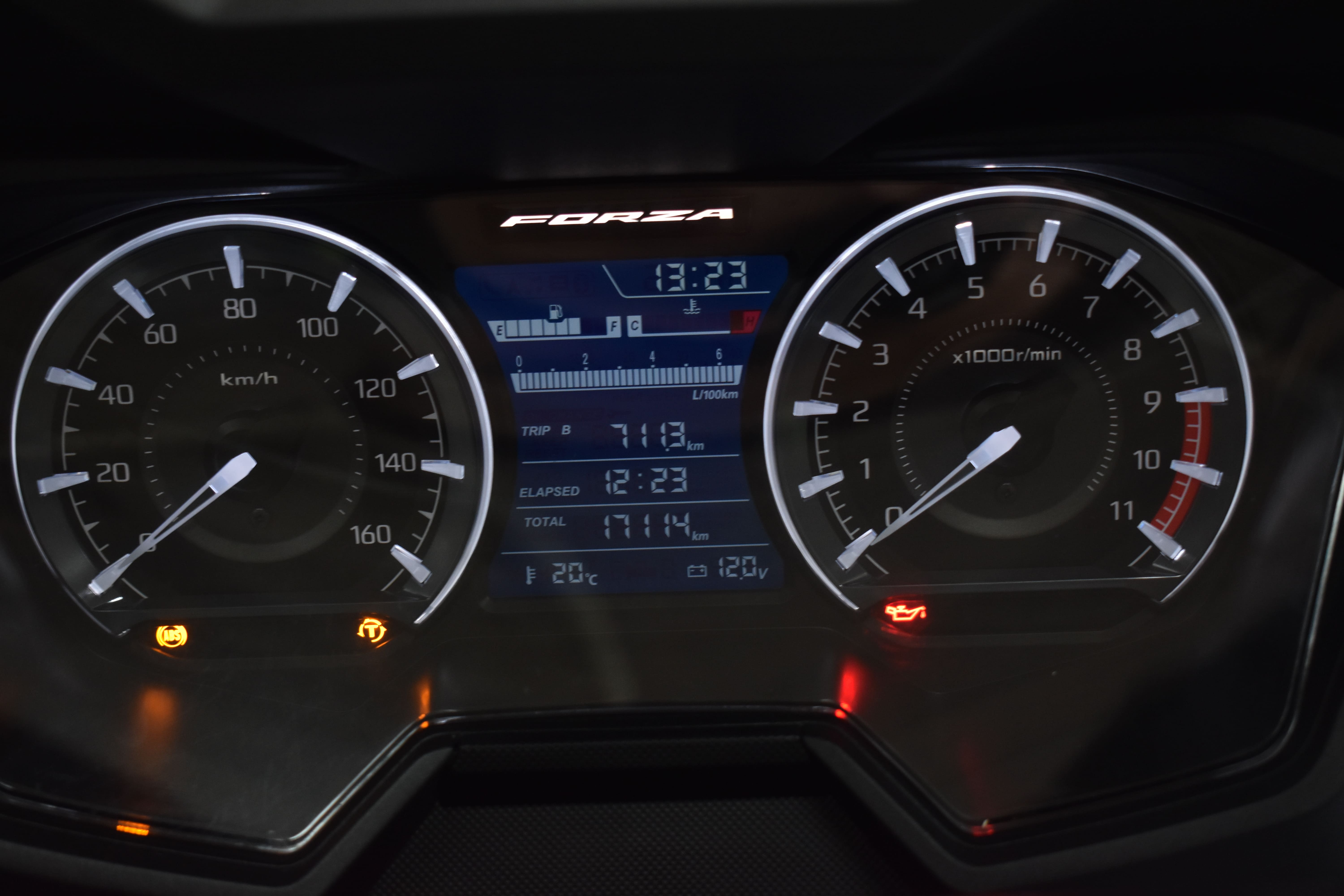 Imagen de HONDA FORZA 350