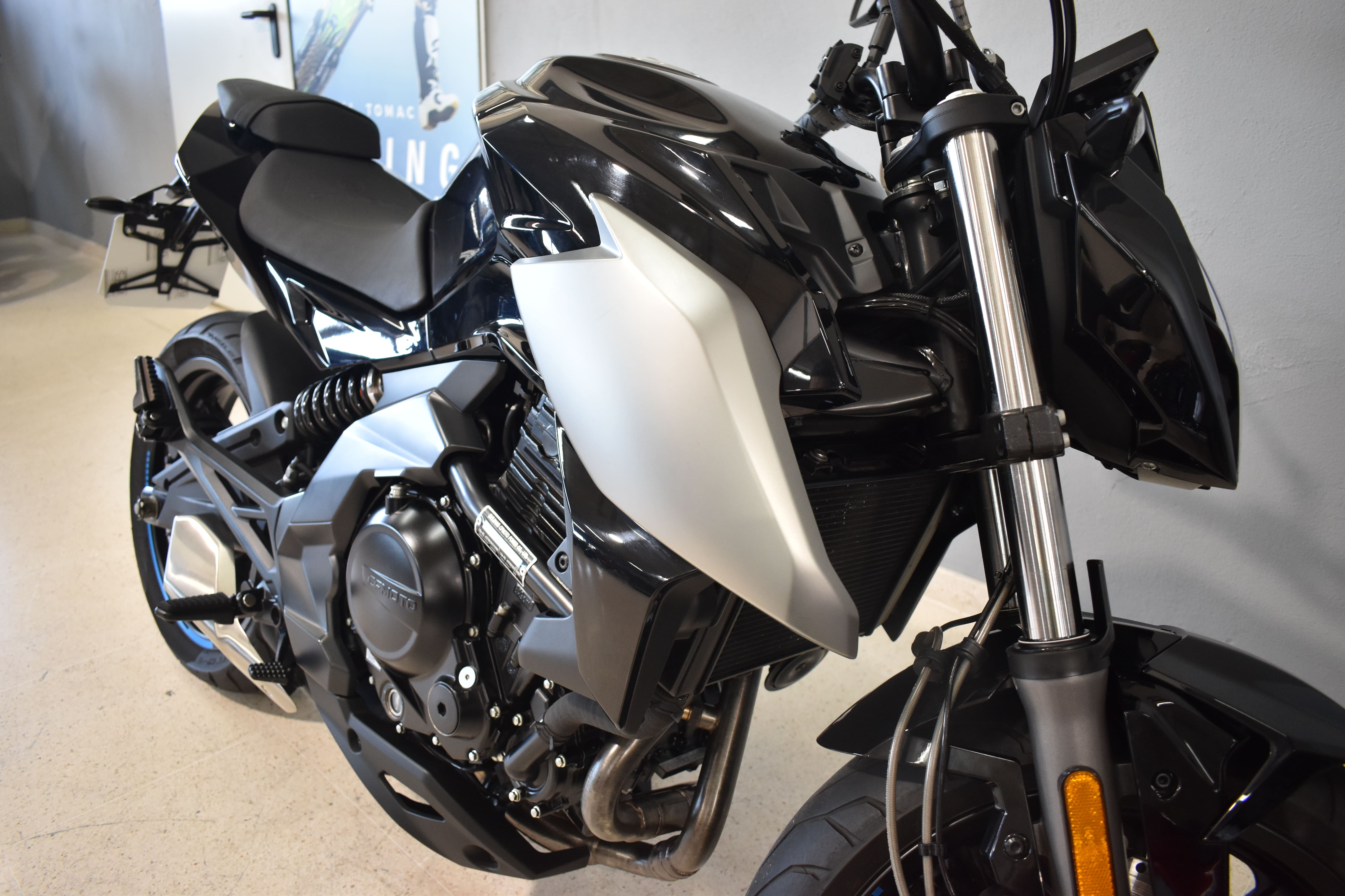 Imagen de CFMOTO 650 NK