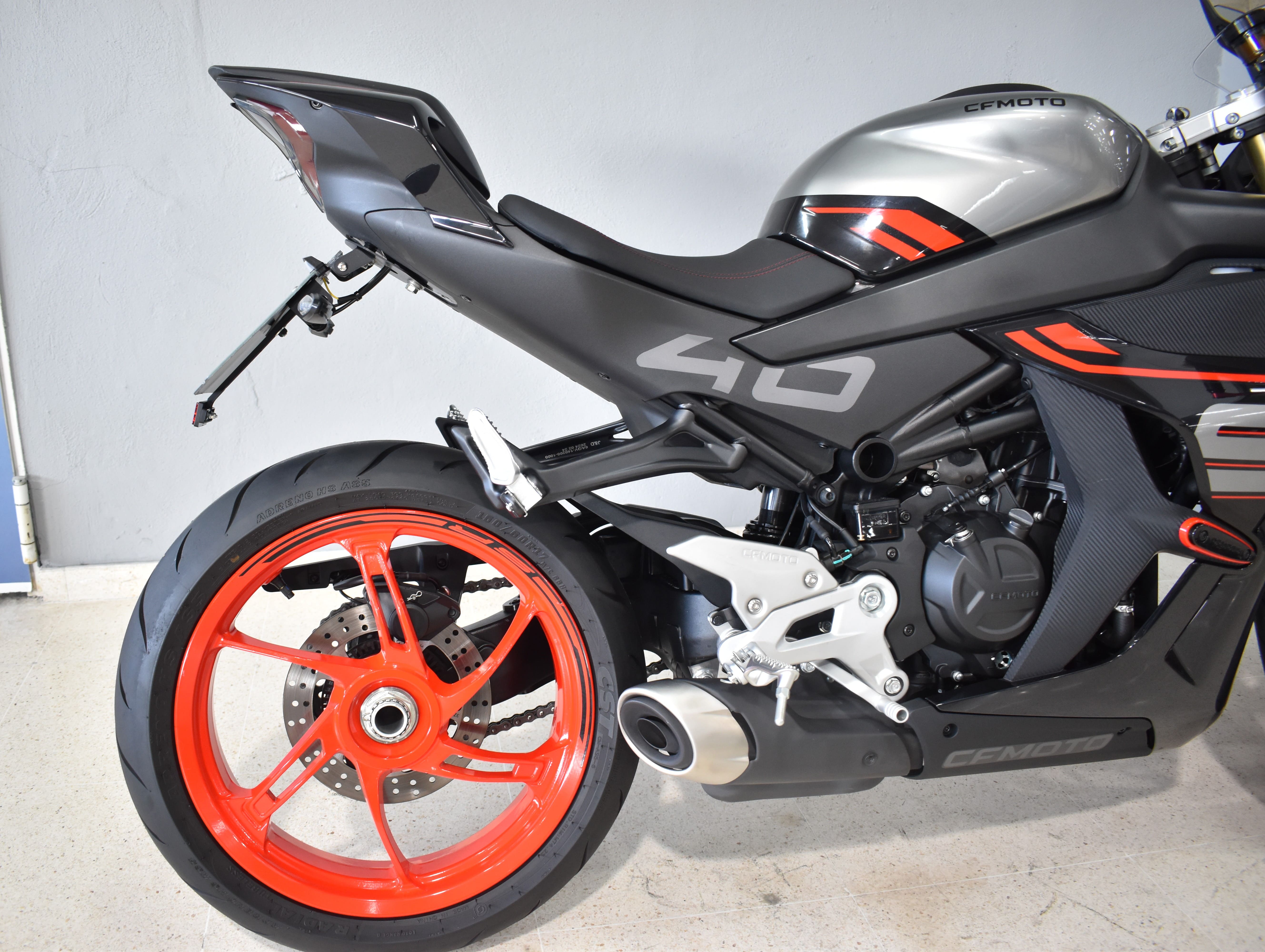 Imagen de CFMOTO 450 SR S