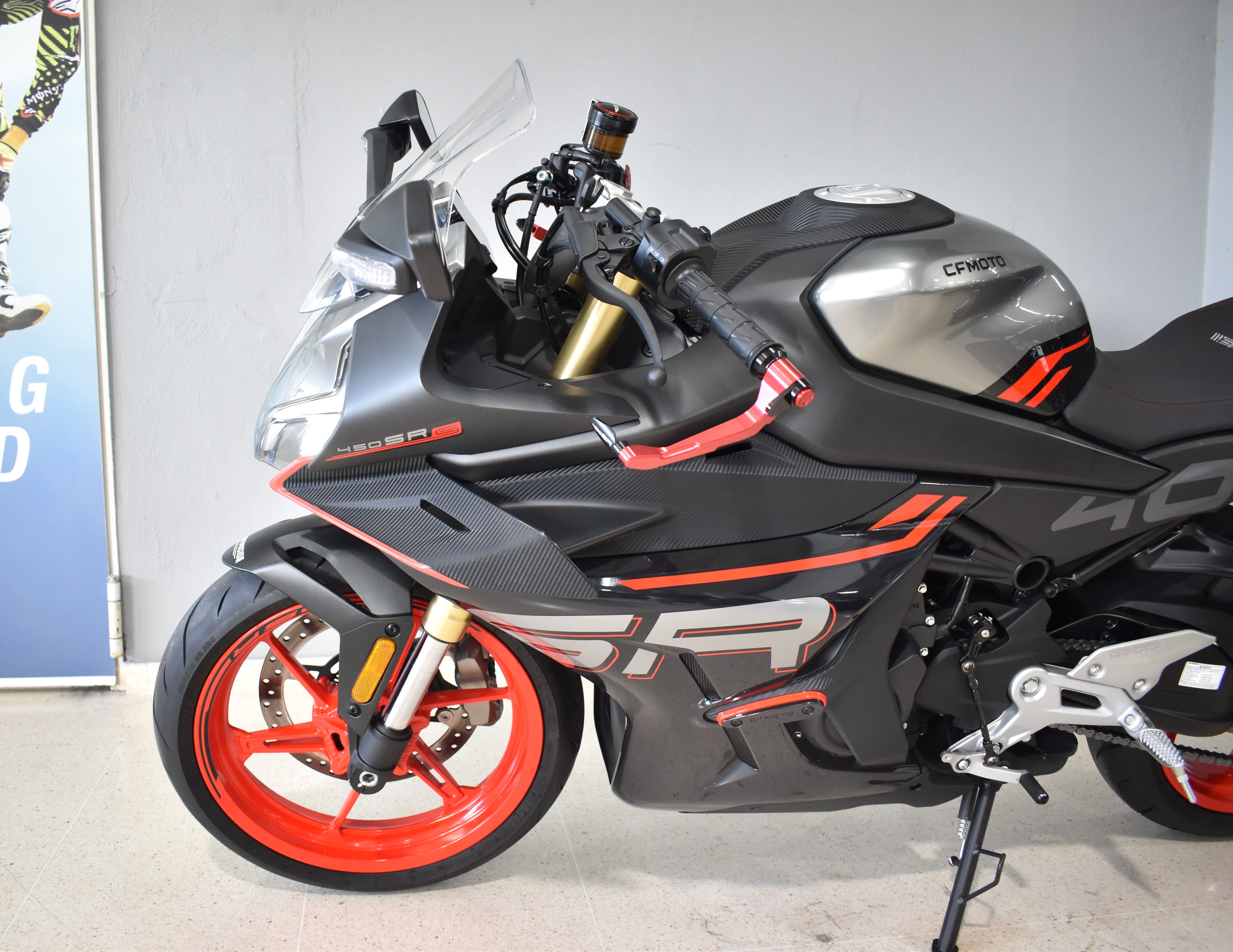 Imagen de CFMOTO 450 SR S