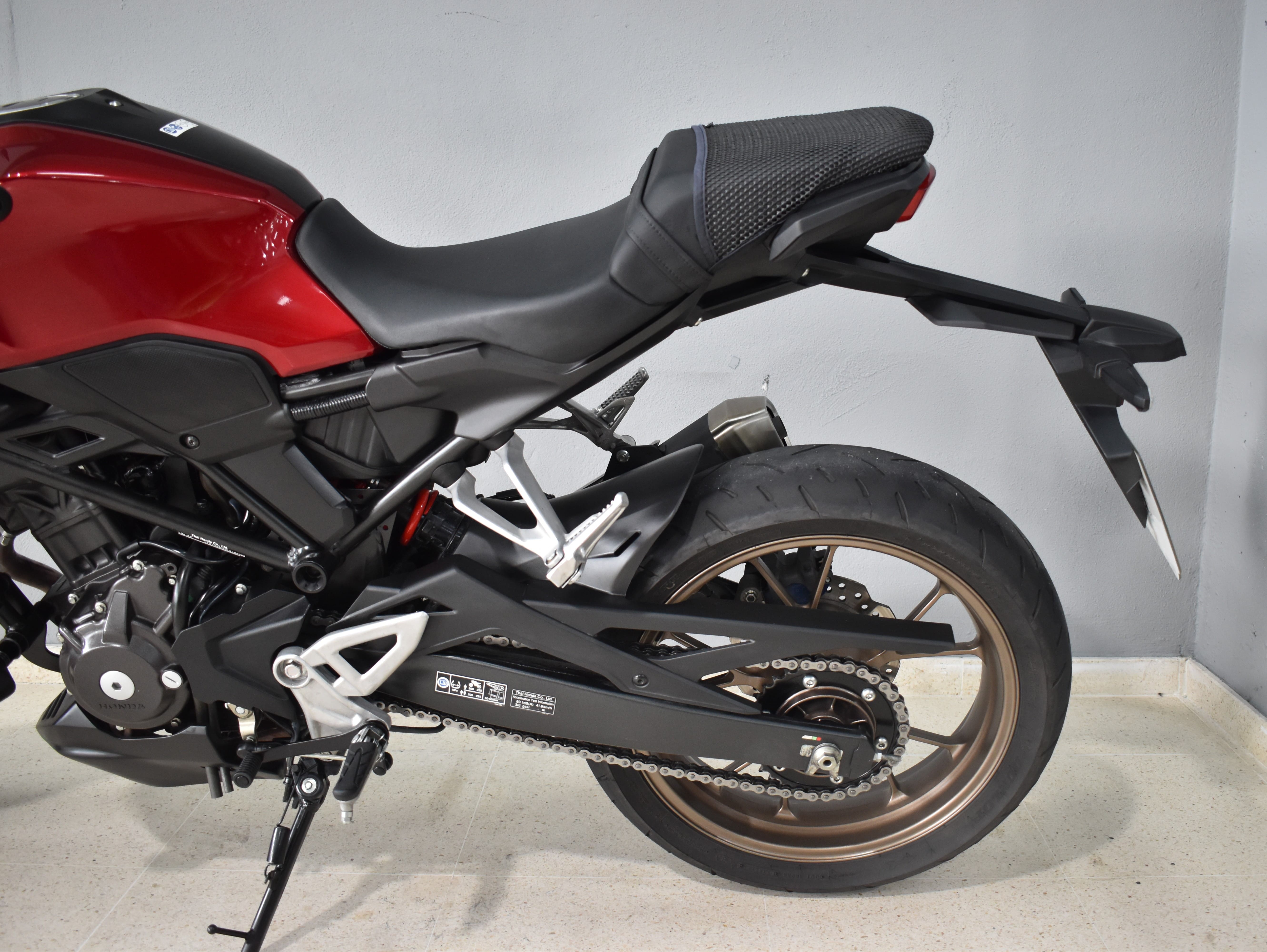 Imagen de HONDA CB300R