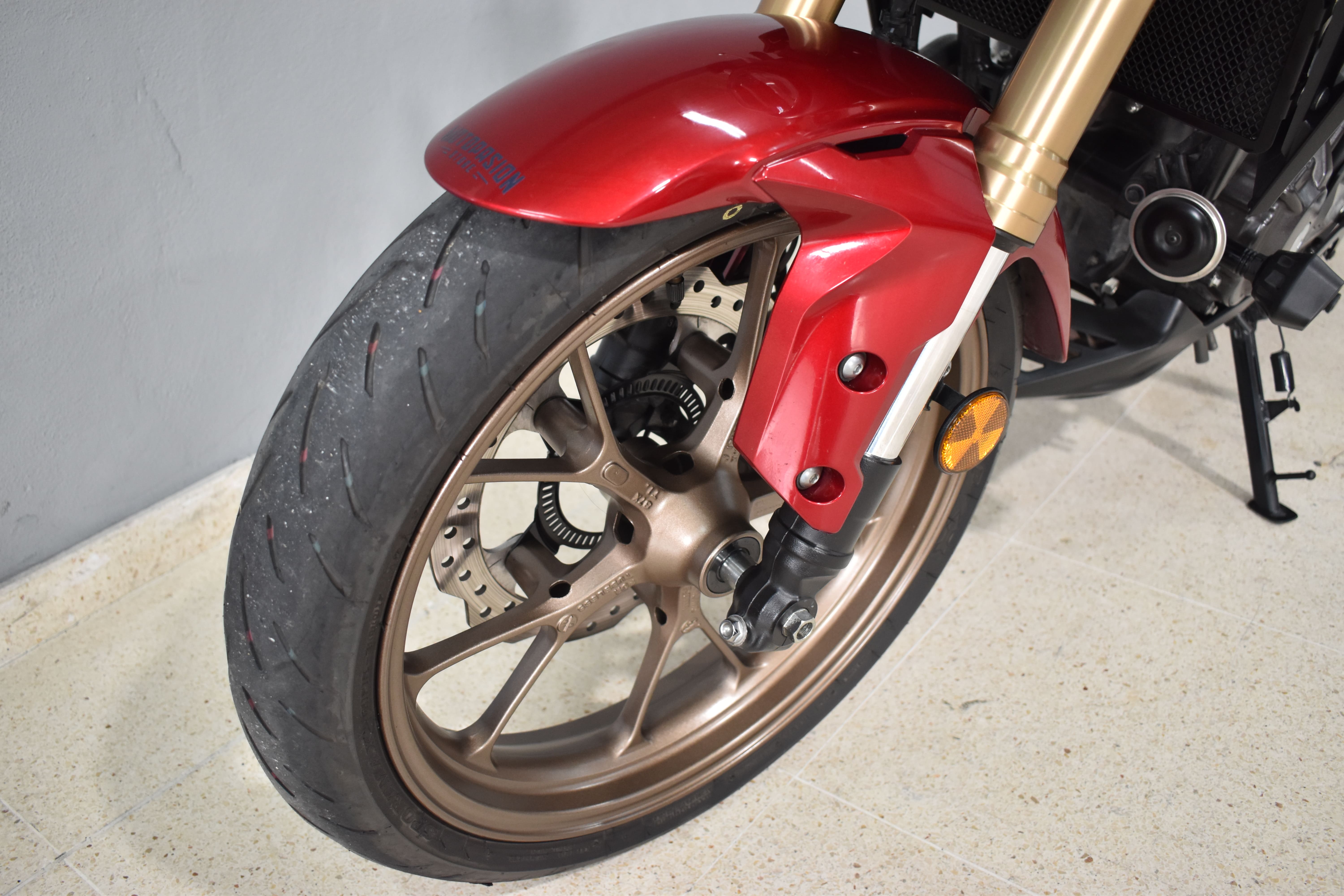 Imagen de HONDA CB300R