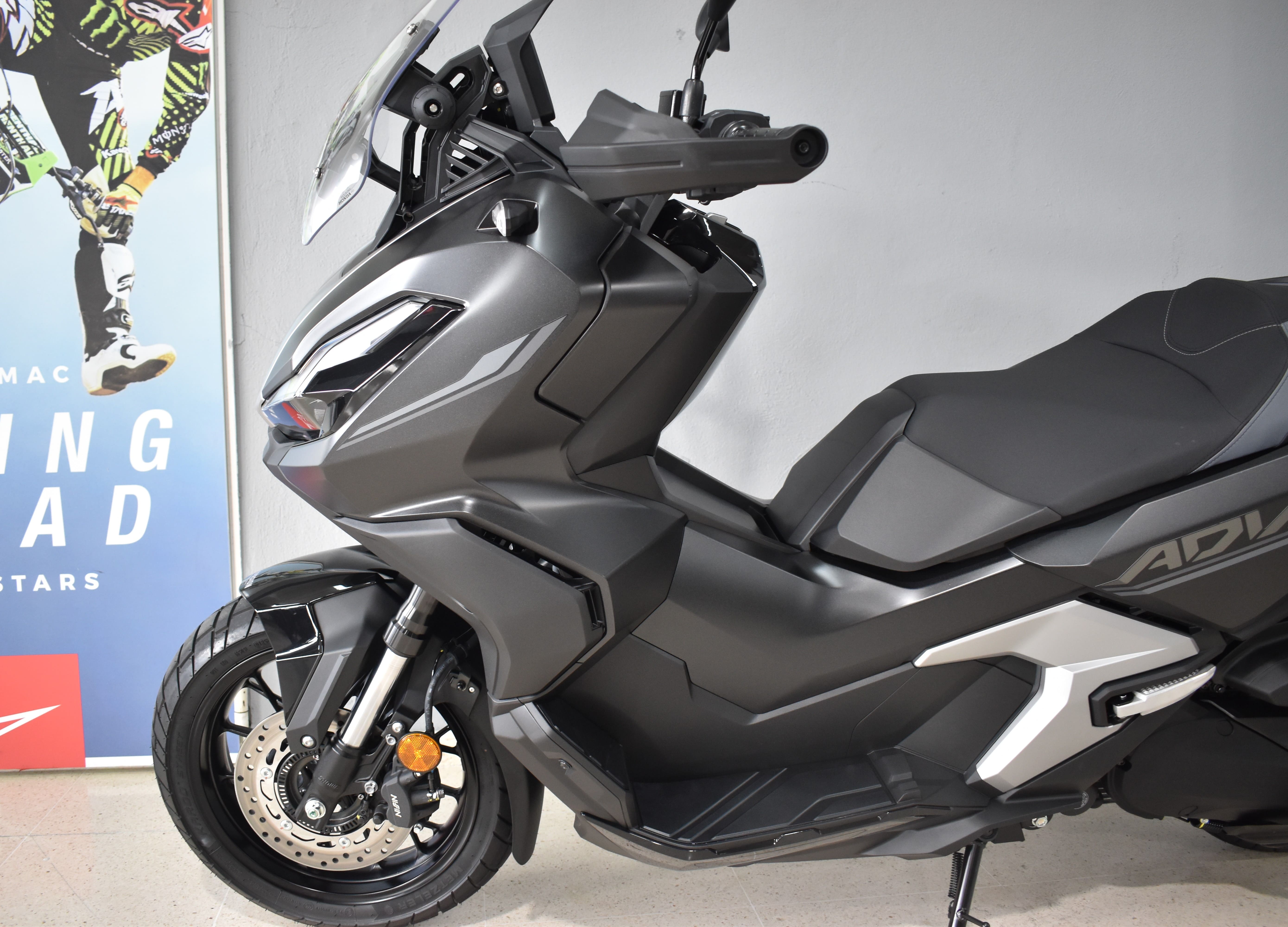 Imagen de HONDA ADV 350