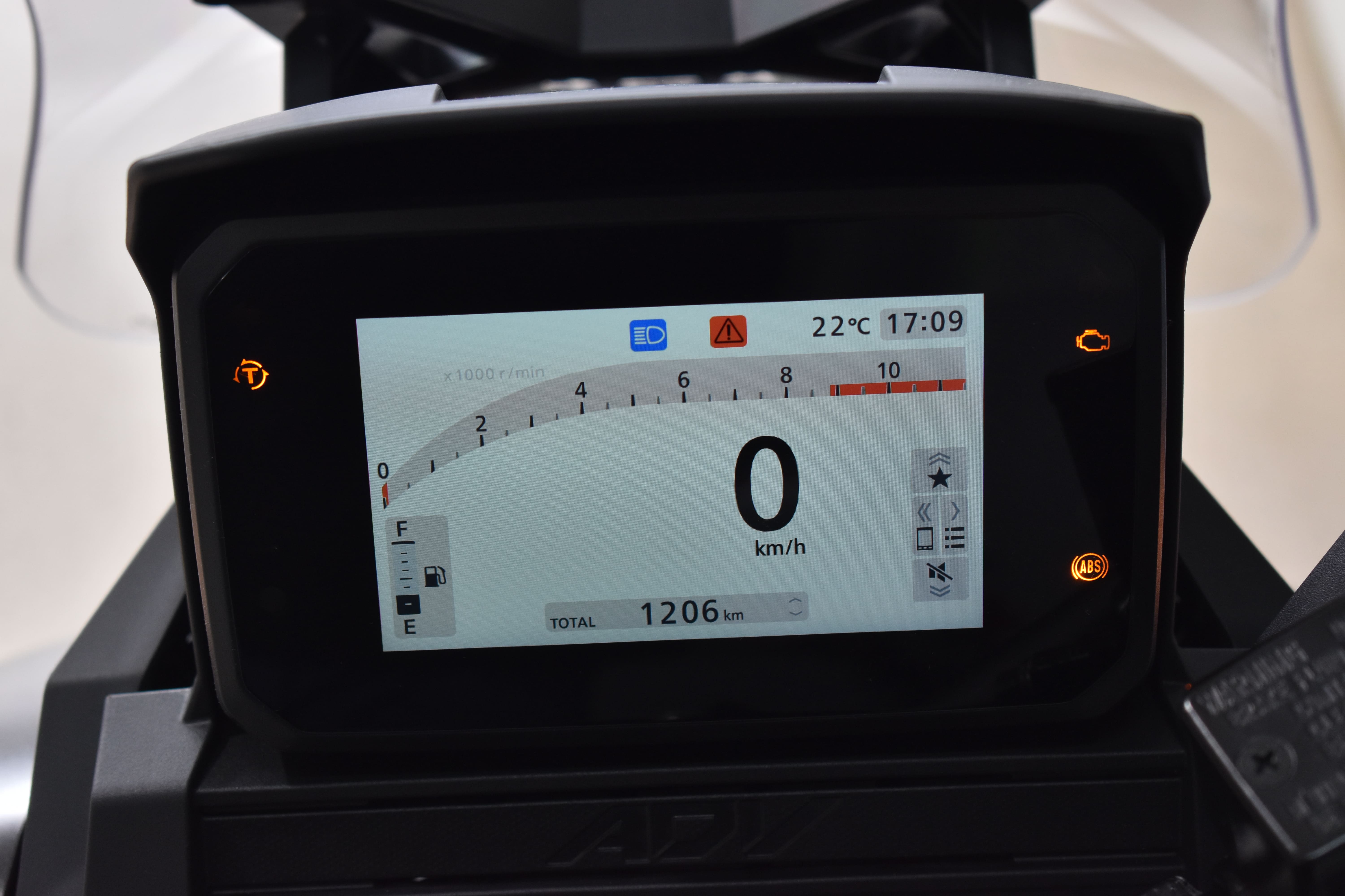 Imagen de HONDA ADV 350