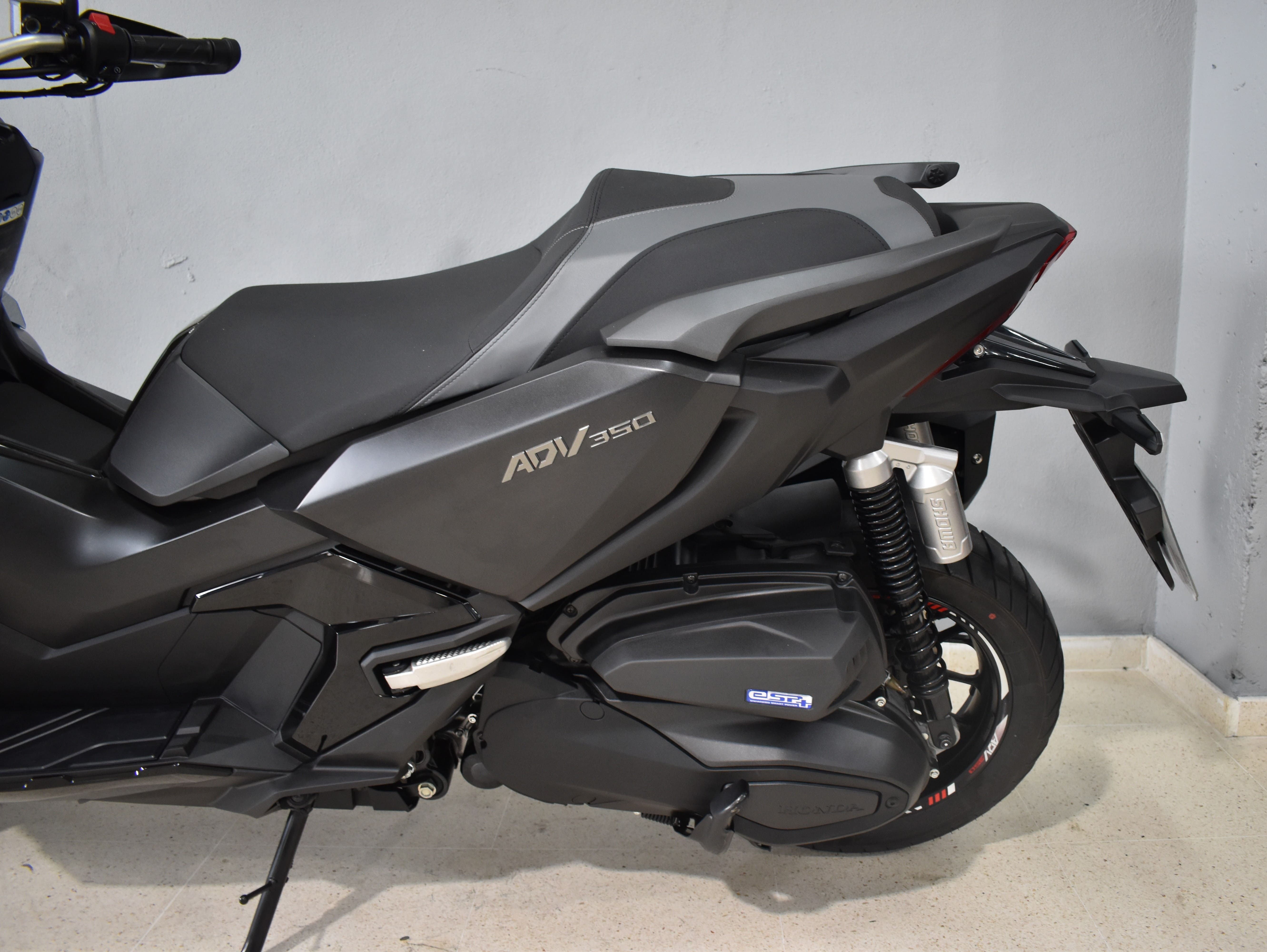 Imagen de HONDA ADV 350