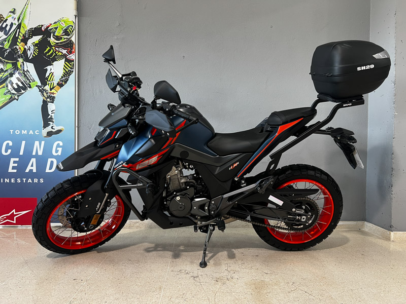 Imagen de ZONTES U1 125 LCD E5+ - MATT BLUE/ ORANGE