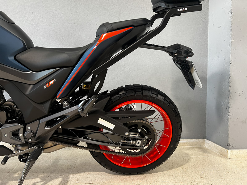 Imagen de ZONTES U1 125 LCD E5+ - MATT BLUE/ ORANGE