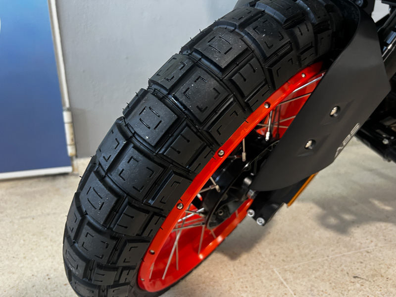 Imagen de ZONTES U1 125 LCD E5+ - MATT BLUE/ ORANGE