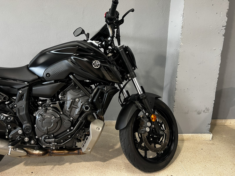 Imagen de YAMAHA MT 07 - 23 - NEGRO