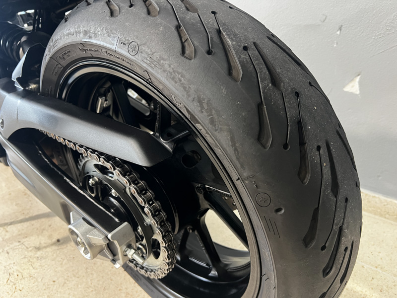 Imagen de YAMAHA MT 07 - 23 - NEGRO