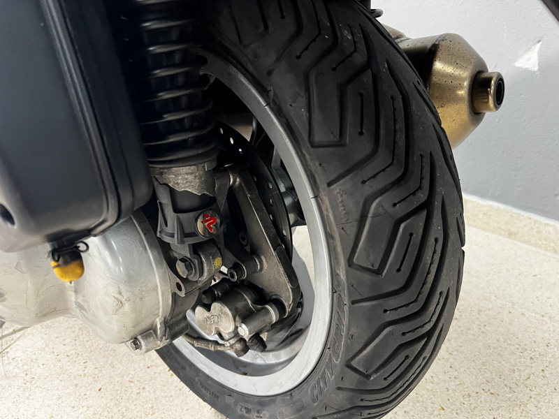 Imagen de PEUGEOT SATELIS 125 - 13 - GRIS ARENA