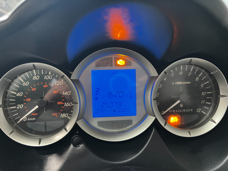 Imagen de PEUGEOT SATELIS 125 - 13 - GRIS ARENA