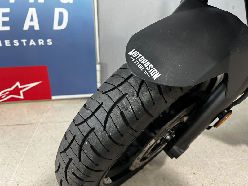 Imagen de YAMAHA MT 07 TRACER - 17 - NEGRO