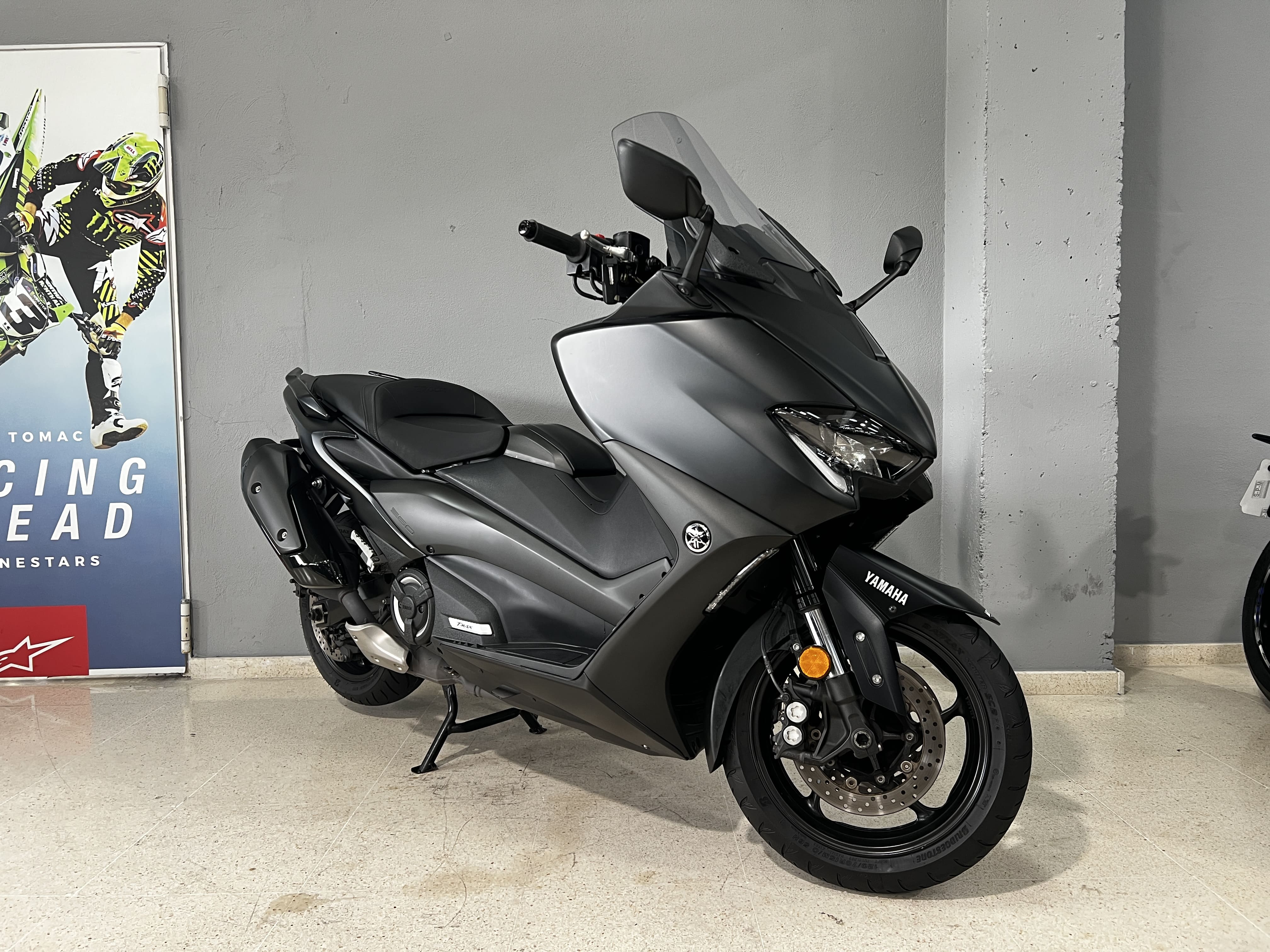 Imagen de YAMAHA T MAX 560