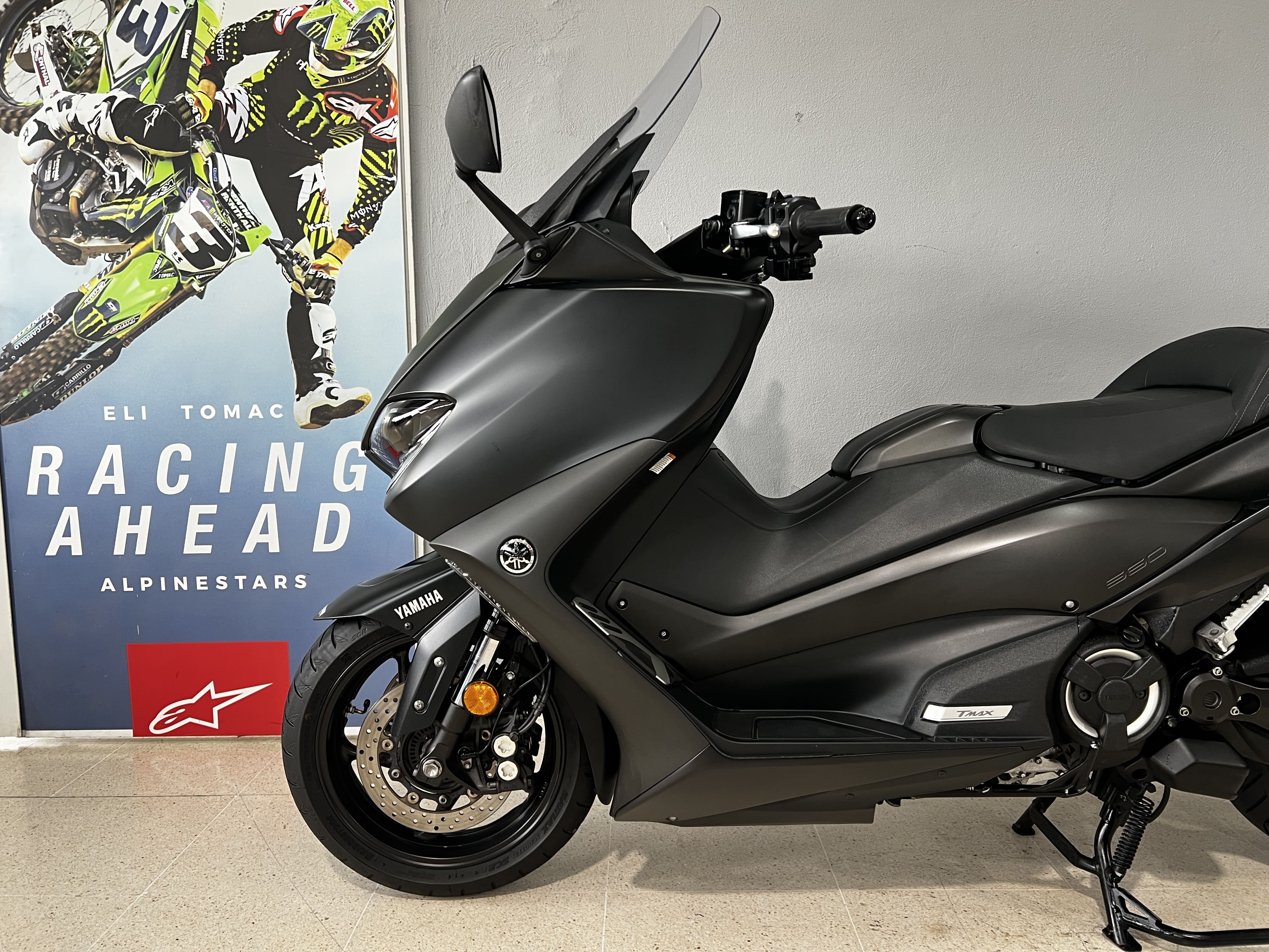 Imagen de YAMAHA T MAX 560