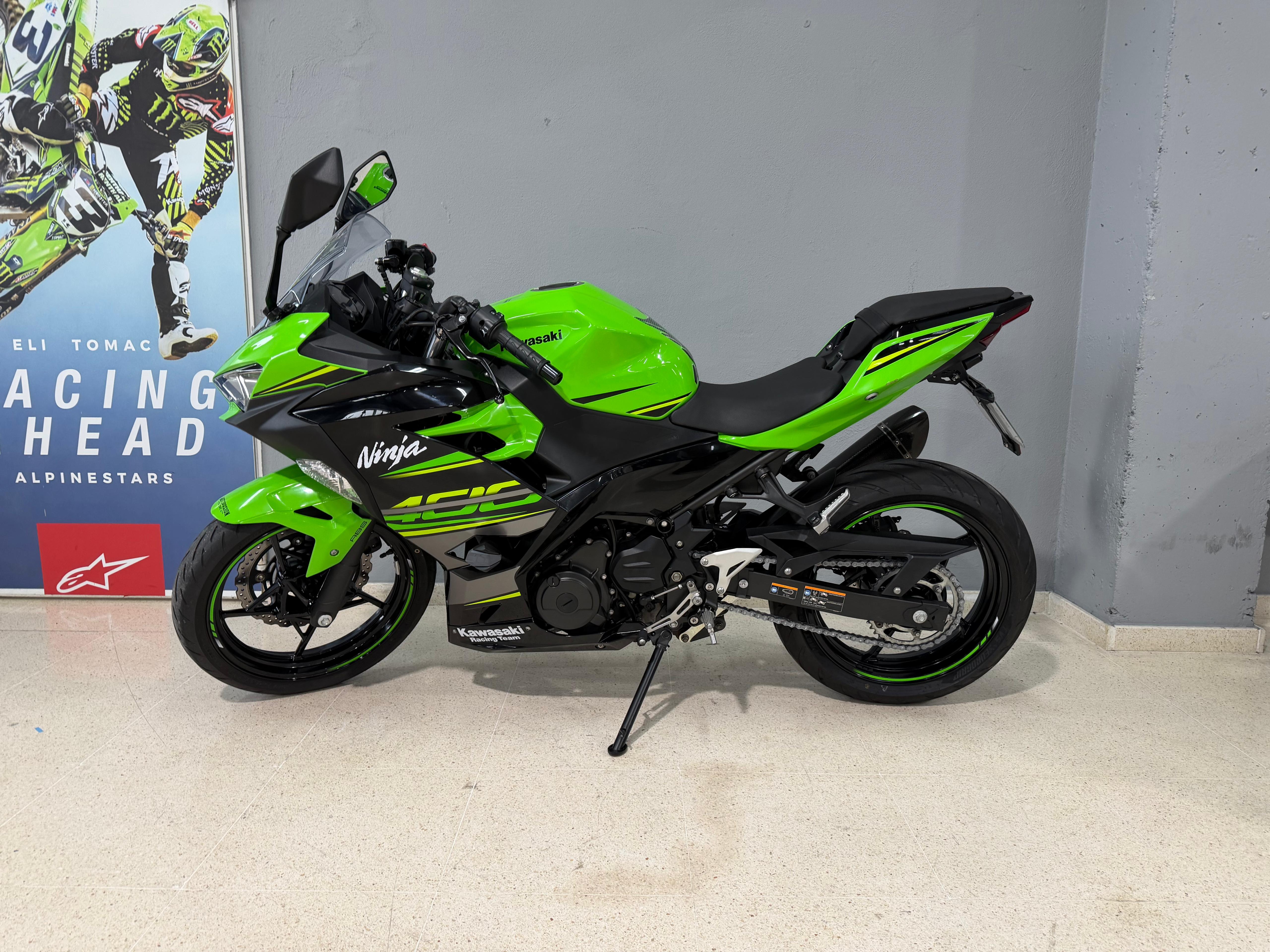 Foto 4 de KAWASAKI NINJA 400 Imagen de KAWASAKI NINJA 400