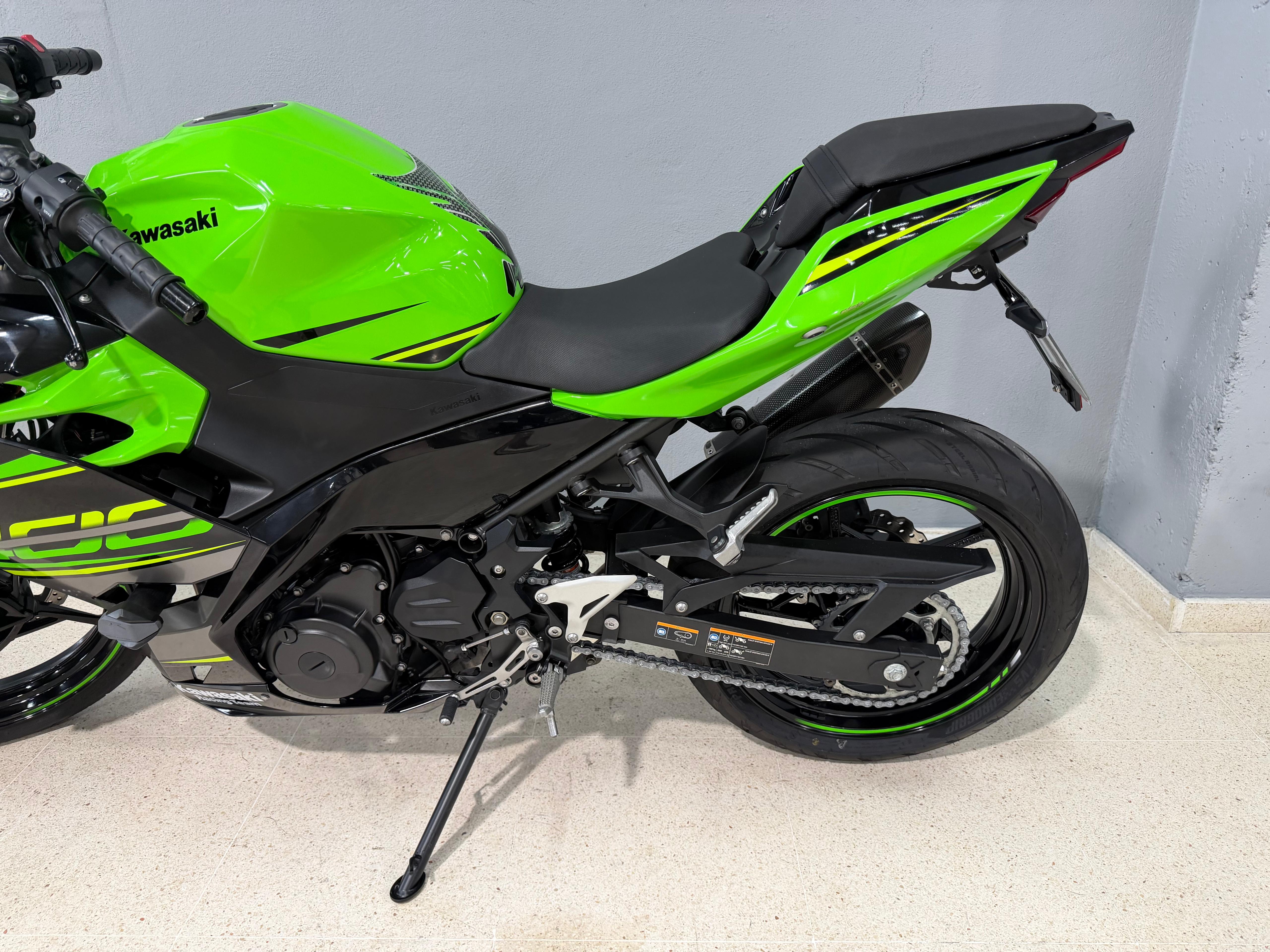 Foto 6 de KAWASAKI NINJA 400 Imagen de KAWASAKI NINJA 400