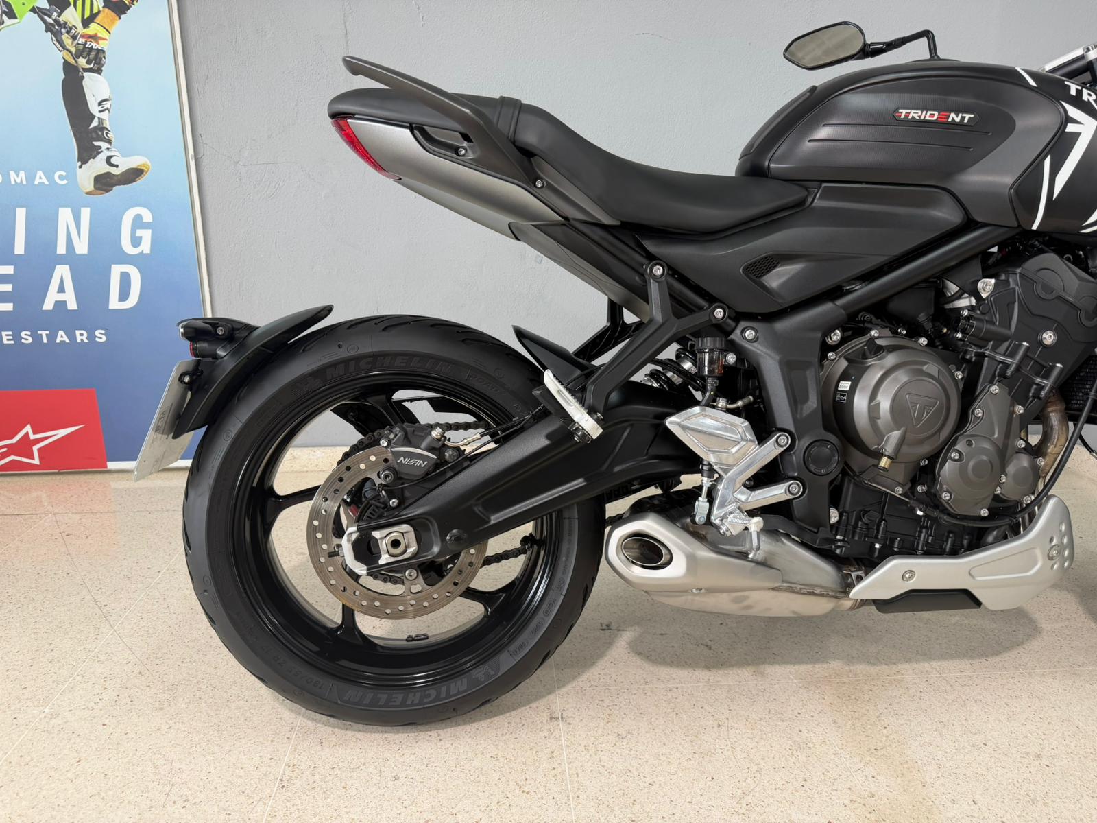 Imagen de TRIUMPH TRIDENT 660