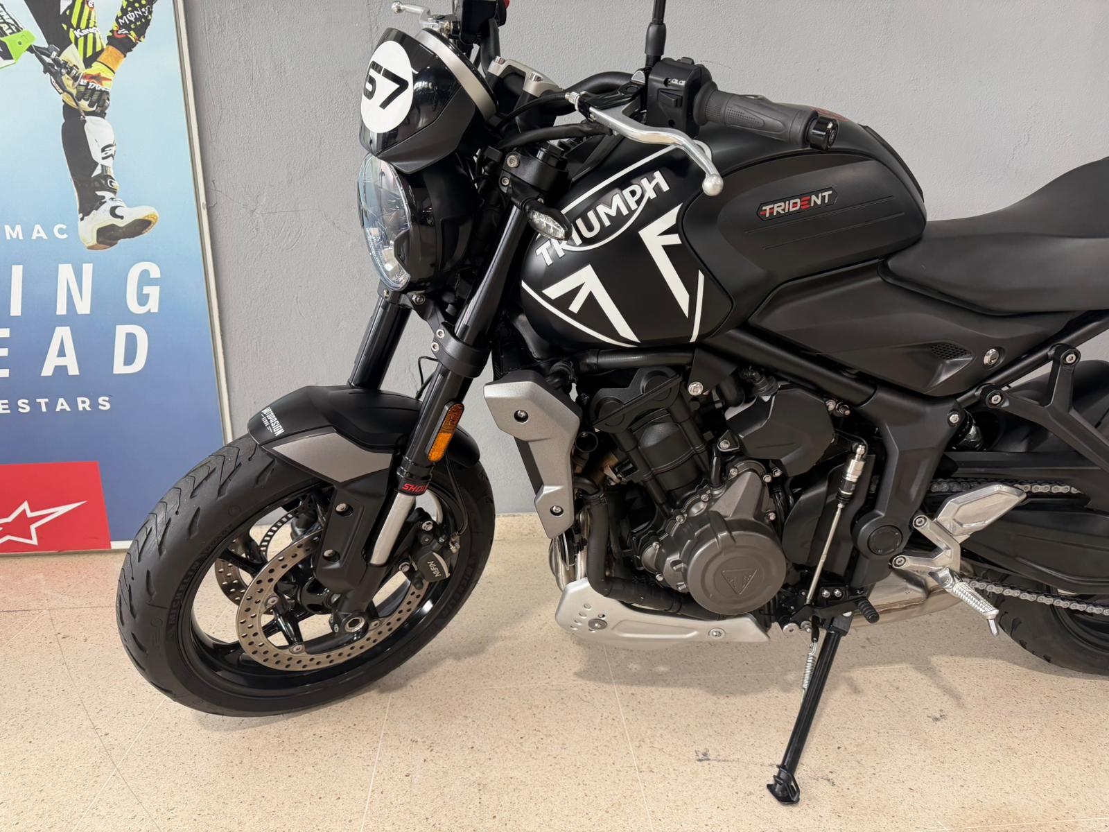 Imagen de TRIUMPH TRIDENT 660