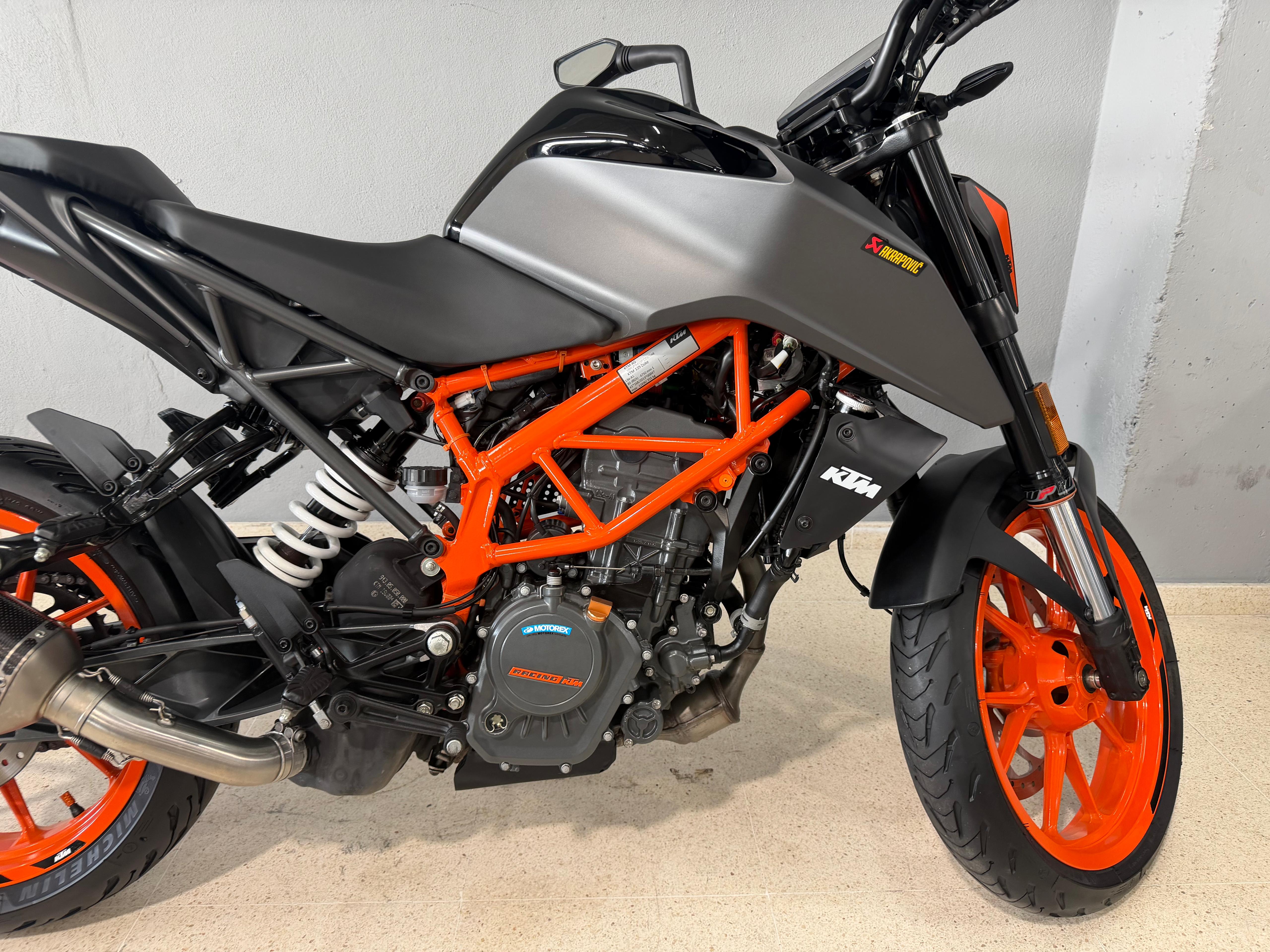 Imagen de KTM 125 DUKE