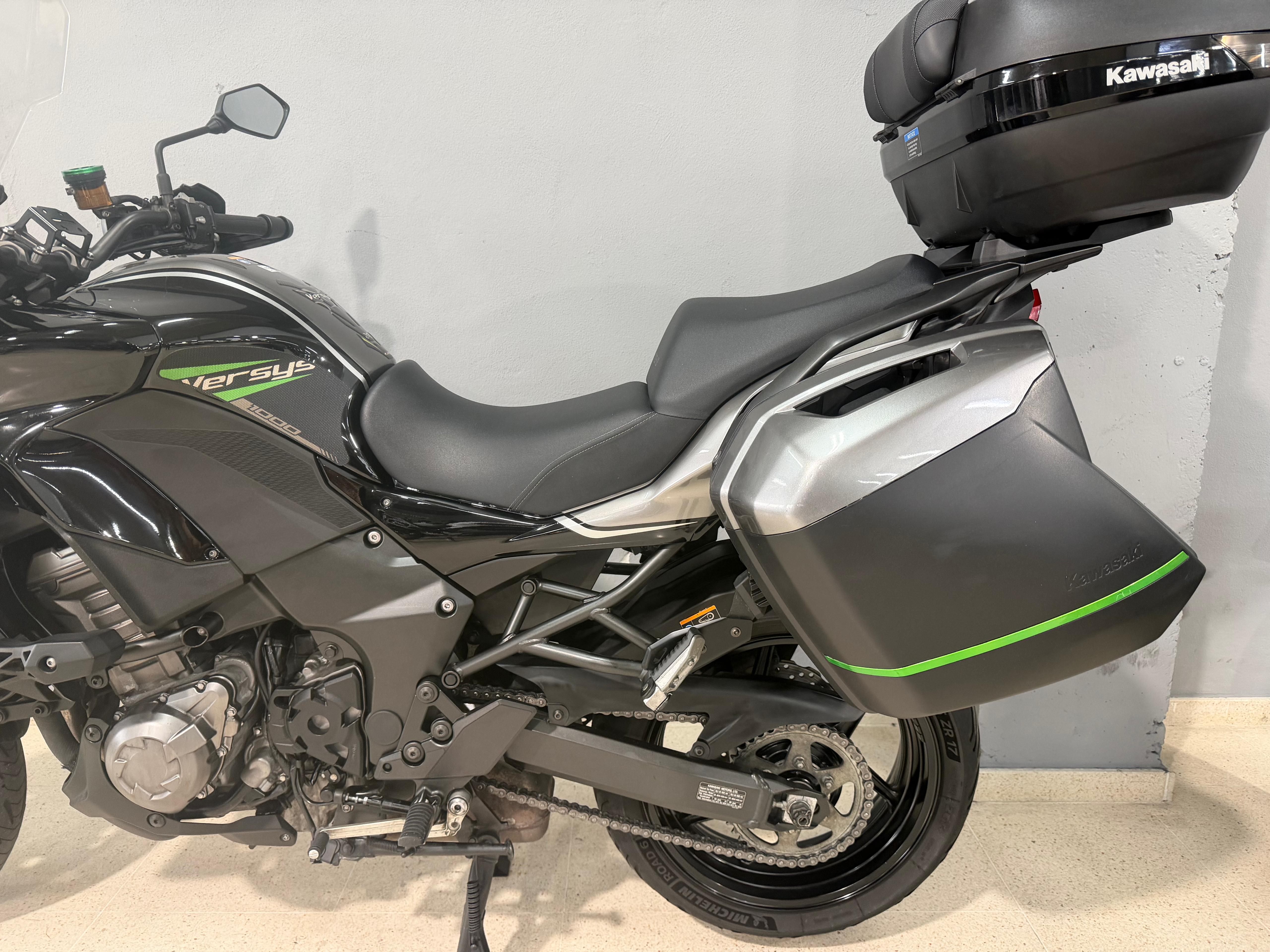 Foto 6 de KAWASAKI VERSYS 1000 S Imagen de KAWASAKI VERSYS 1000 S