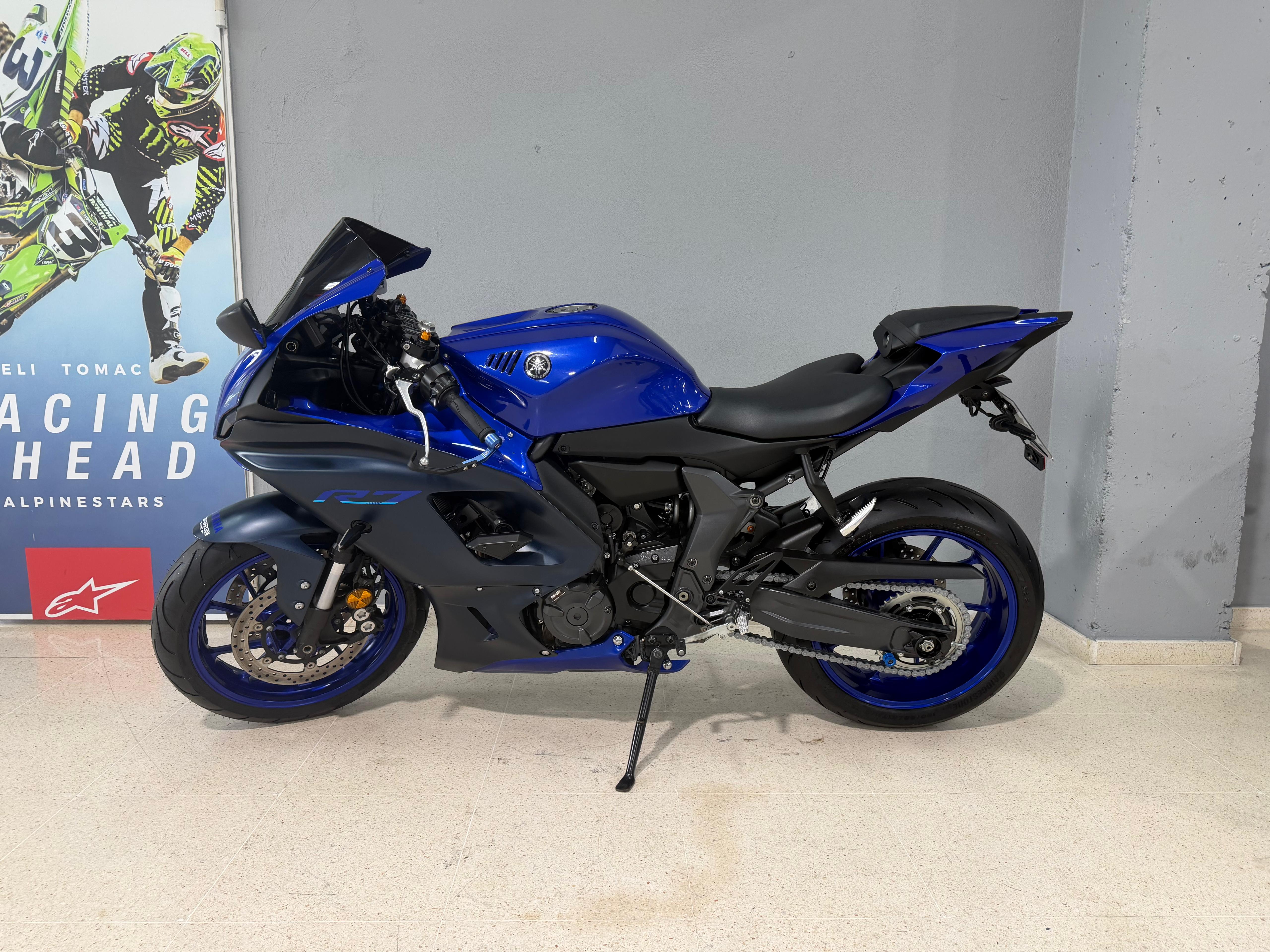 Foto 4 de YAMAHA R7 Imagen de YAMAHA R7