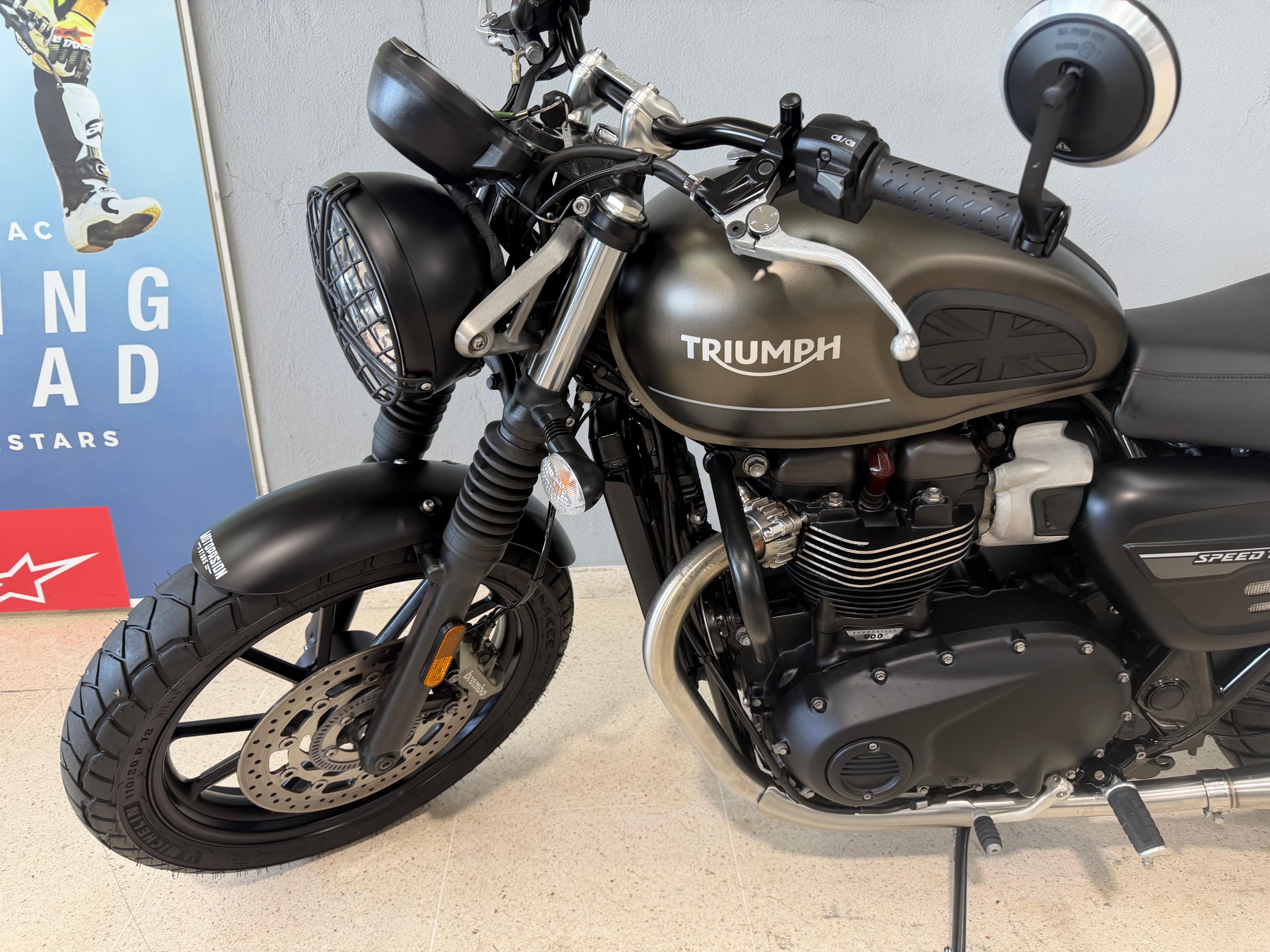 Foto 5 de TRIUMPH SPEED TWIN 900 Imagen de TRIUMPH SPEED TWIN 900