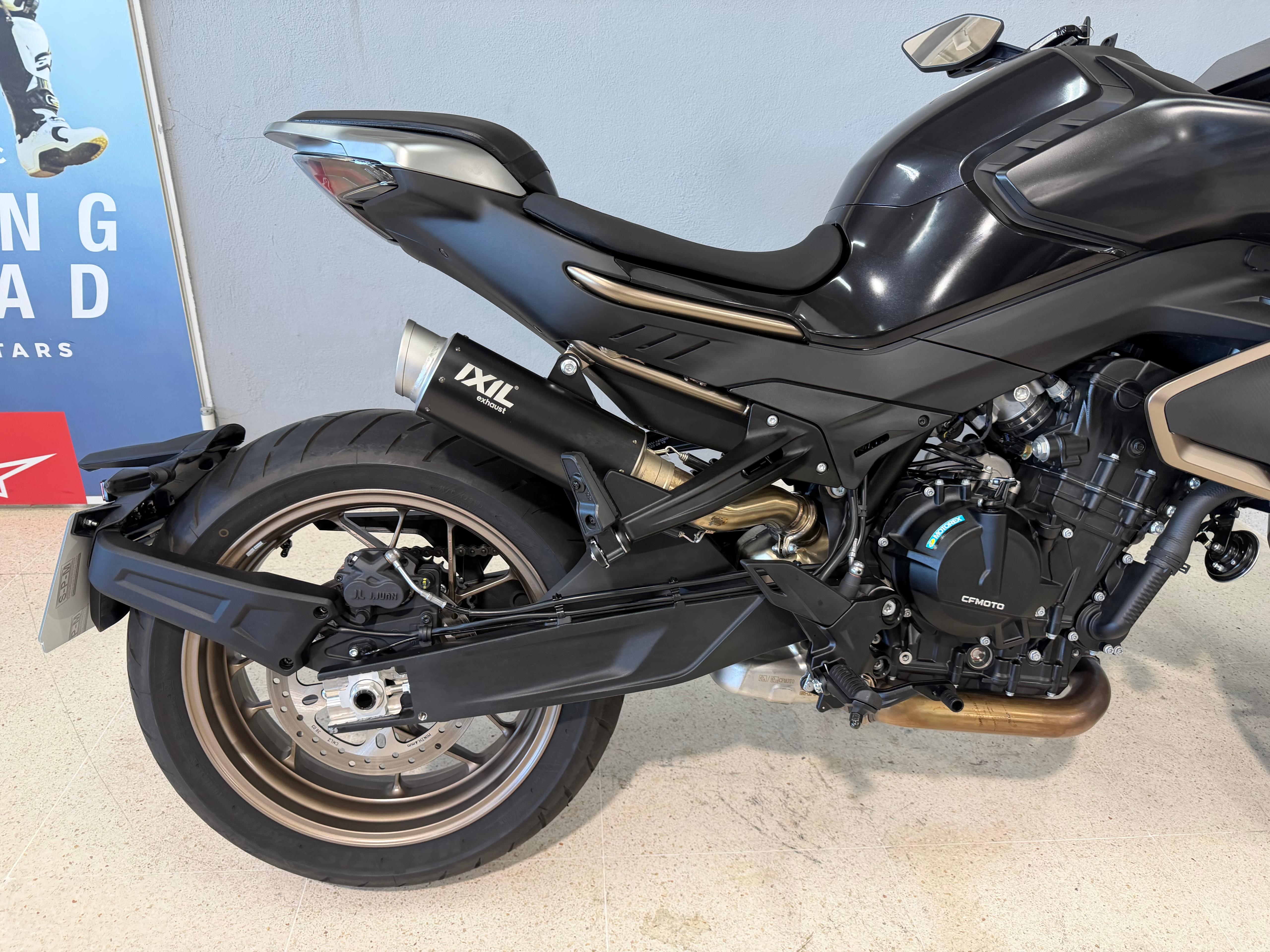 Imagen de CFMOTO 800 NK ADVANCE