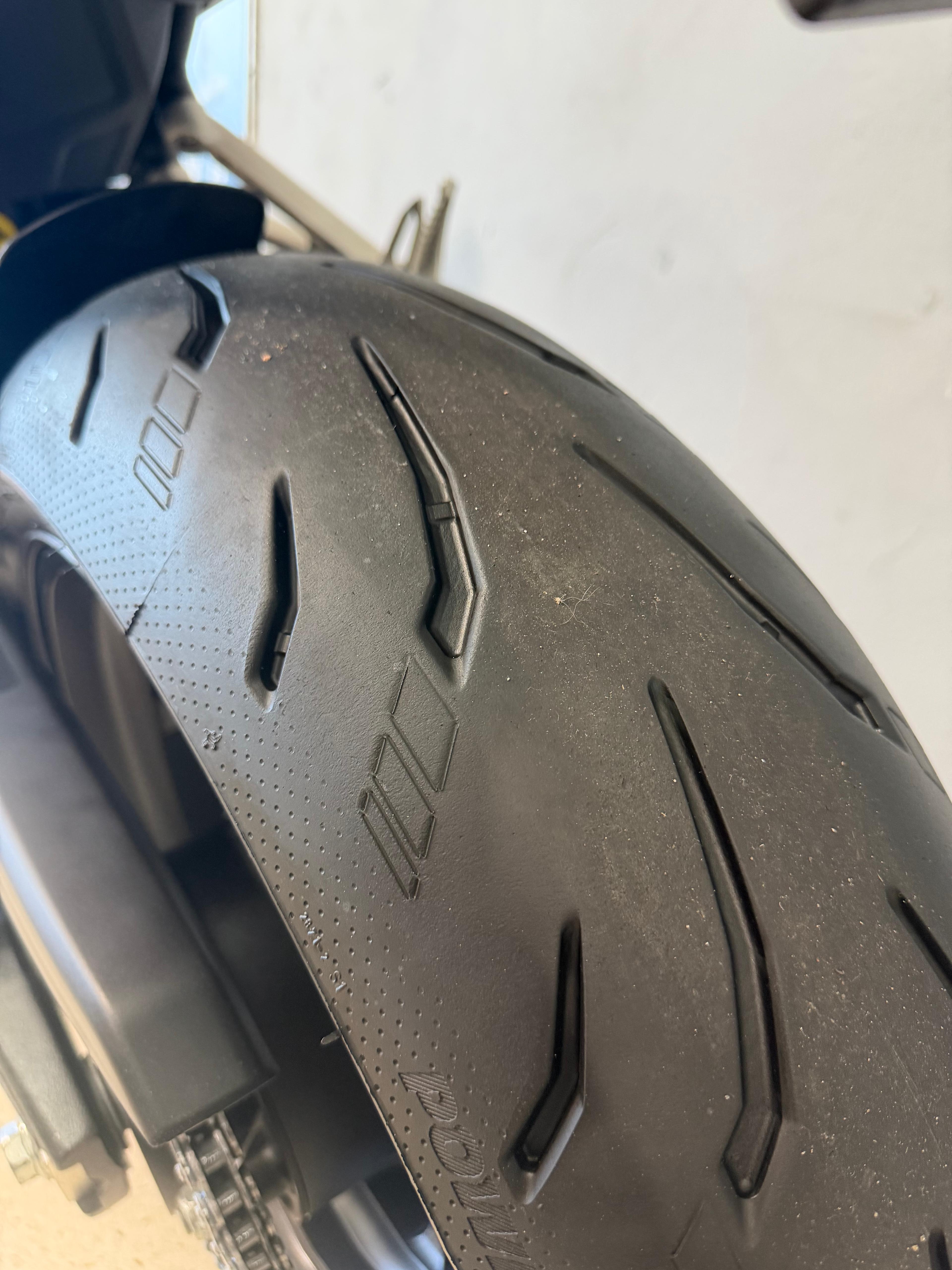 Imagen de HONDA CBR650R