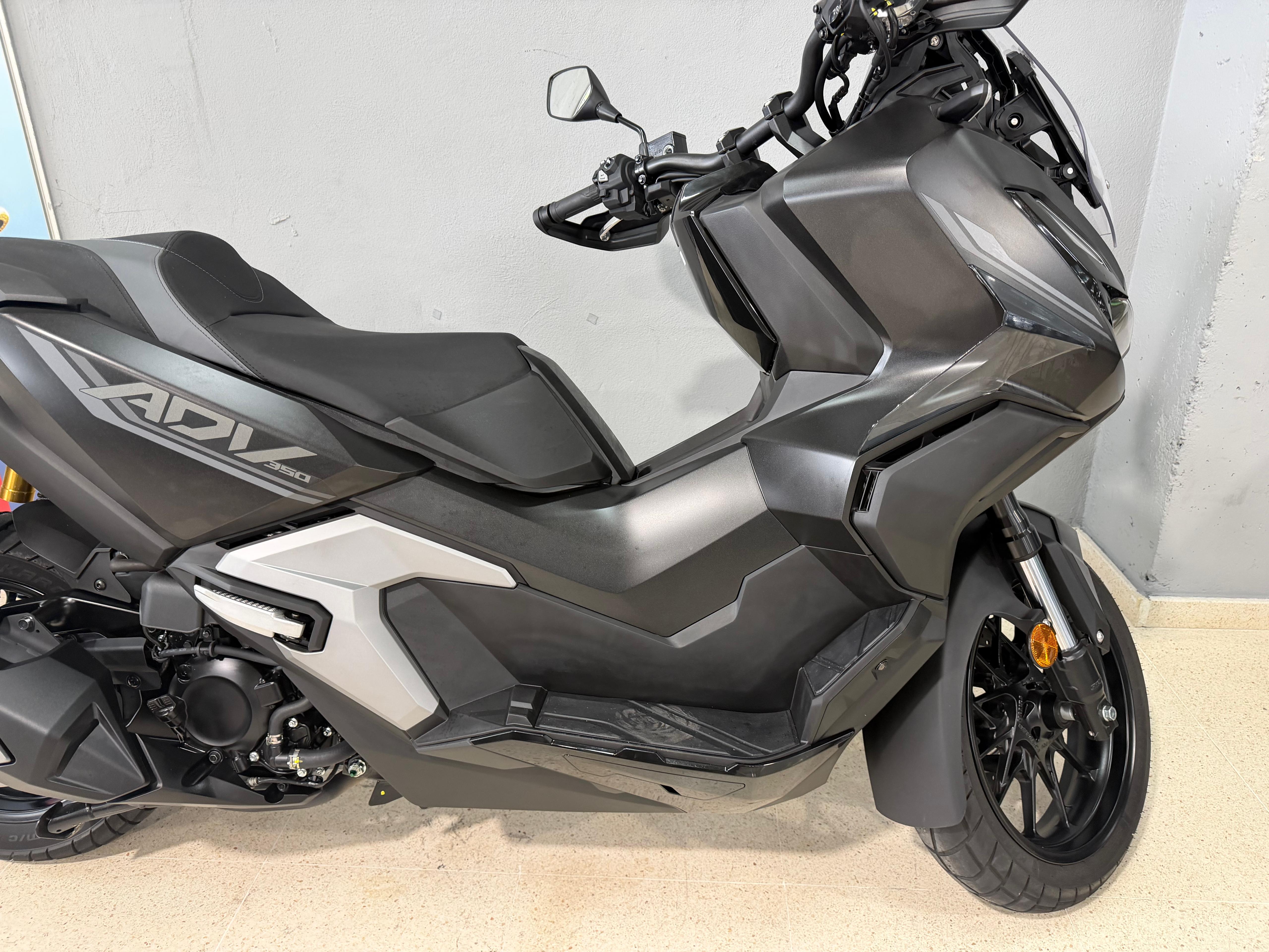 Imagen de HONDA ADV 350
