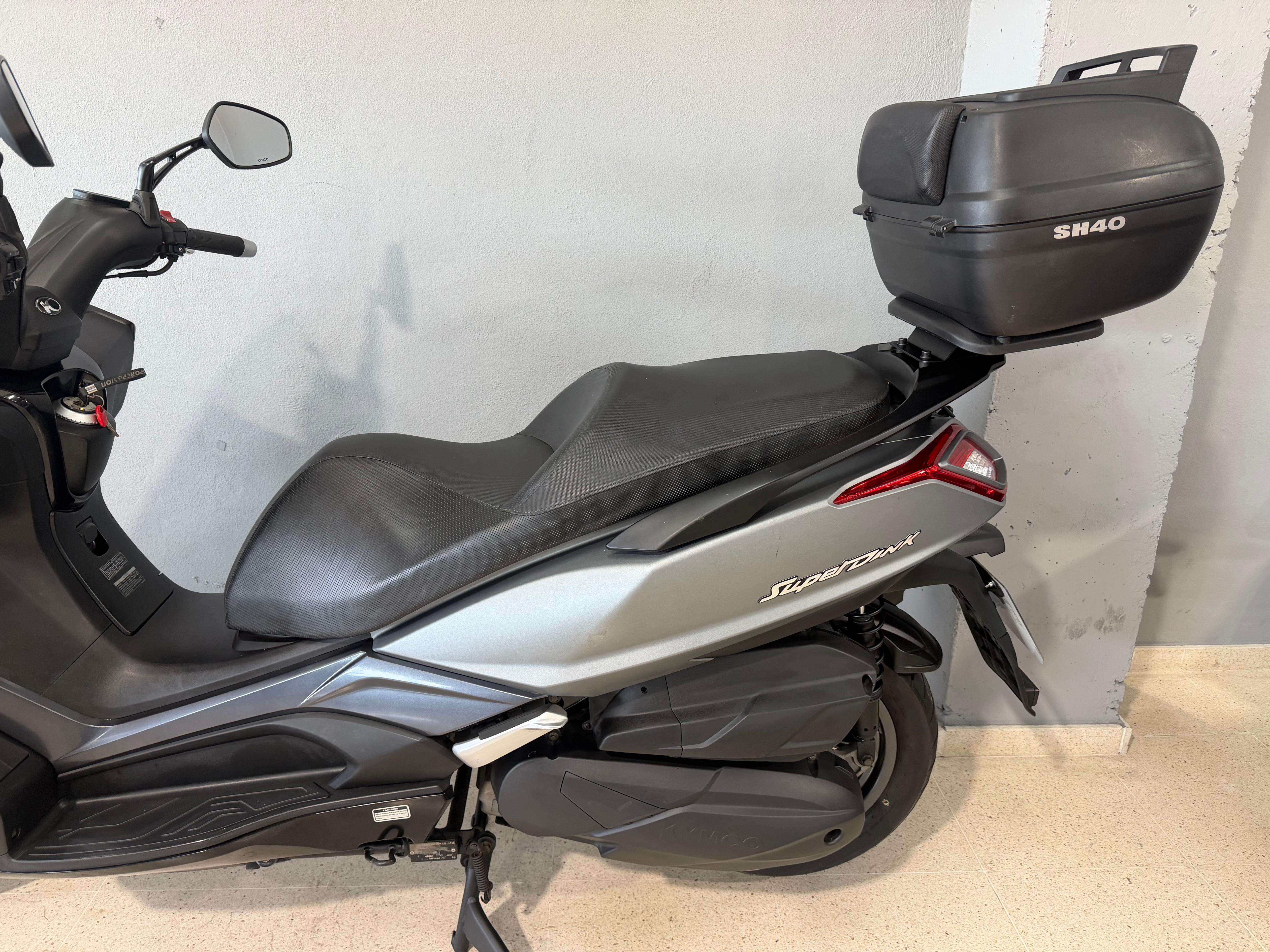 Imagen de KYMCO SUPERDINK 350